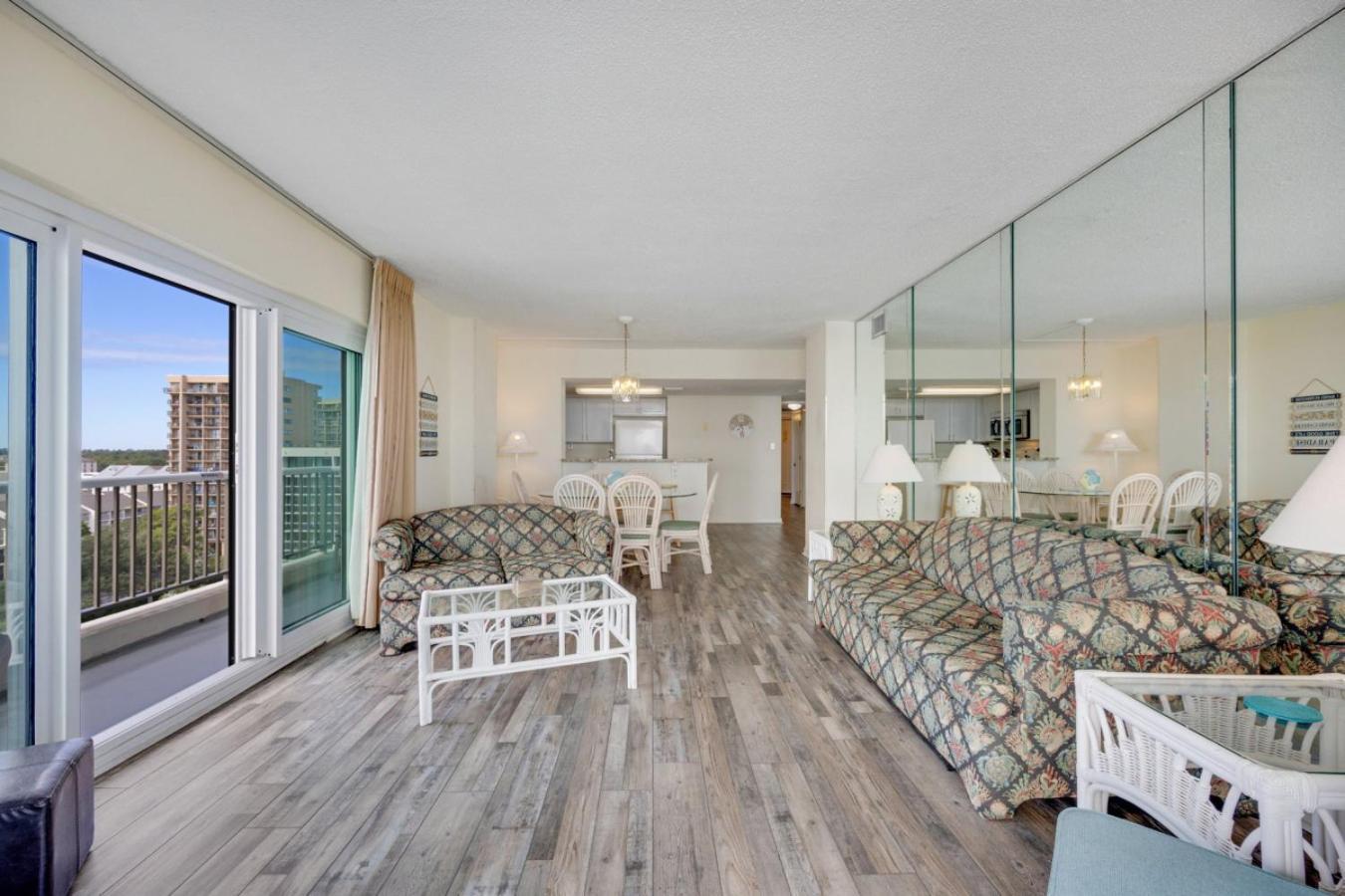 6 Bedroom Oceanfront With Indoor And Outdoor Pools Holiday home Myrtle Beach
