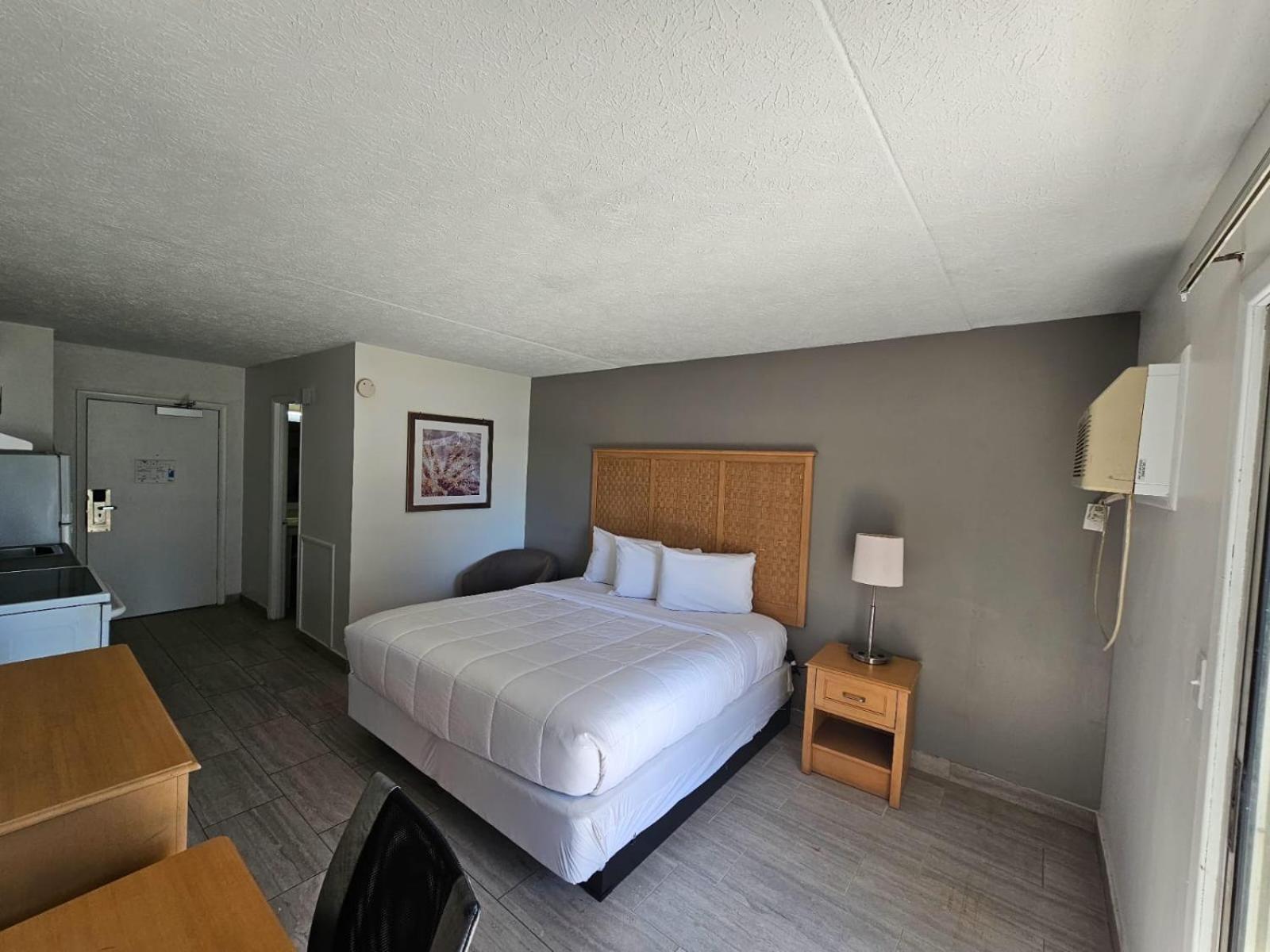 Southern Breeze Ocean Front Hotel 3*