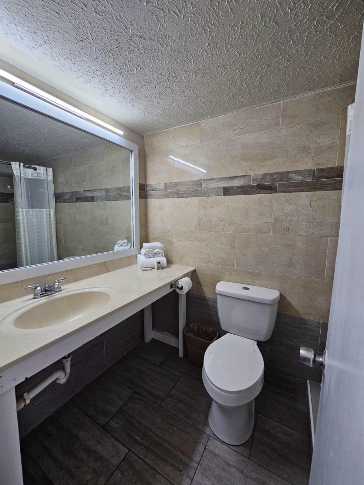 Southern Breeze Ocean Front 3*