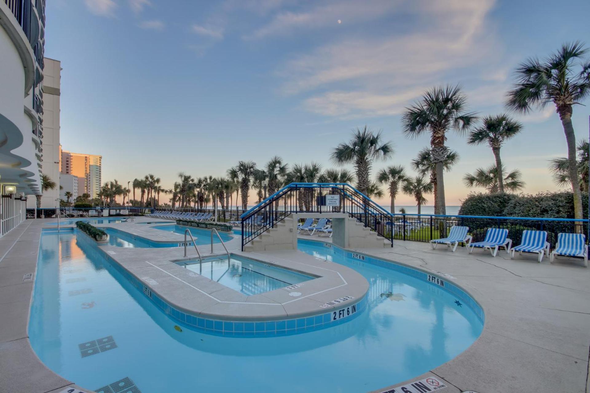 Stunning Oceanfront W Jetted Tub! B 733 * Myrtle Beach