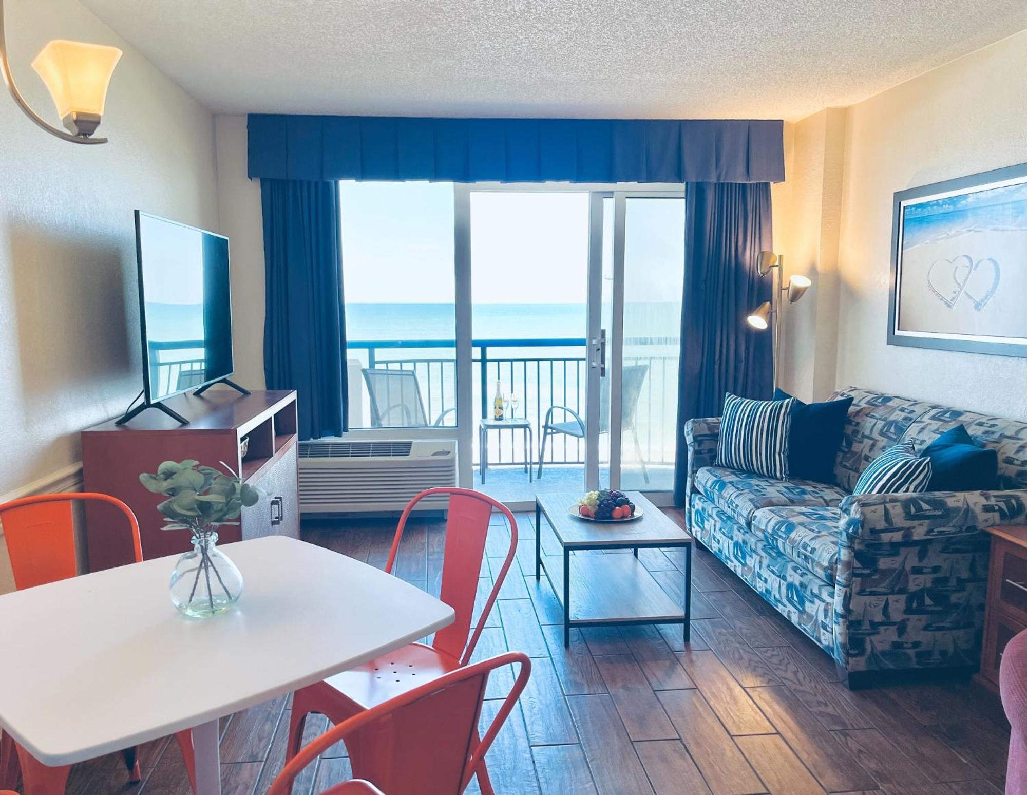 Stunning Oceanfront W Jetted Tub! B 733 Apartment Myrtle Beach