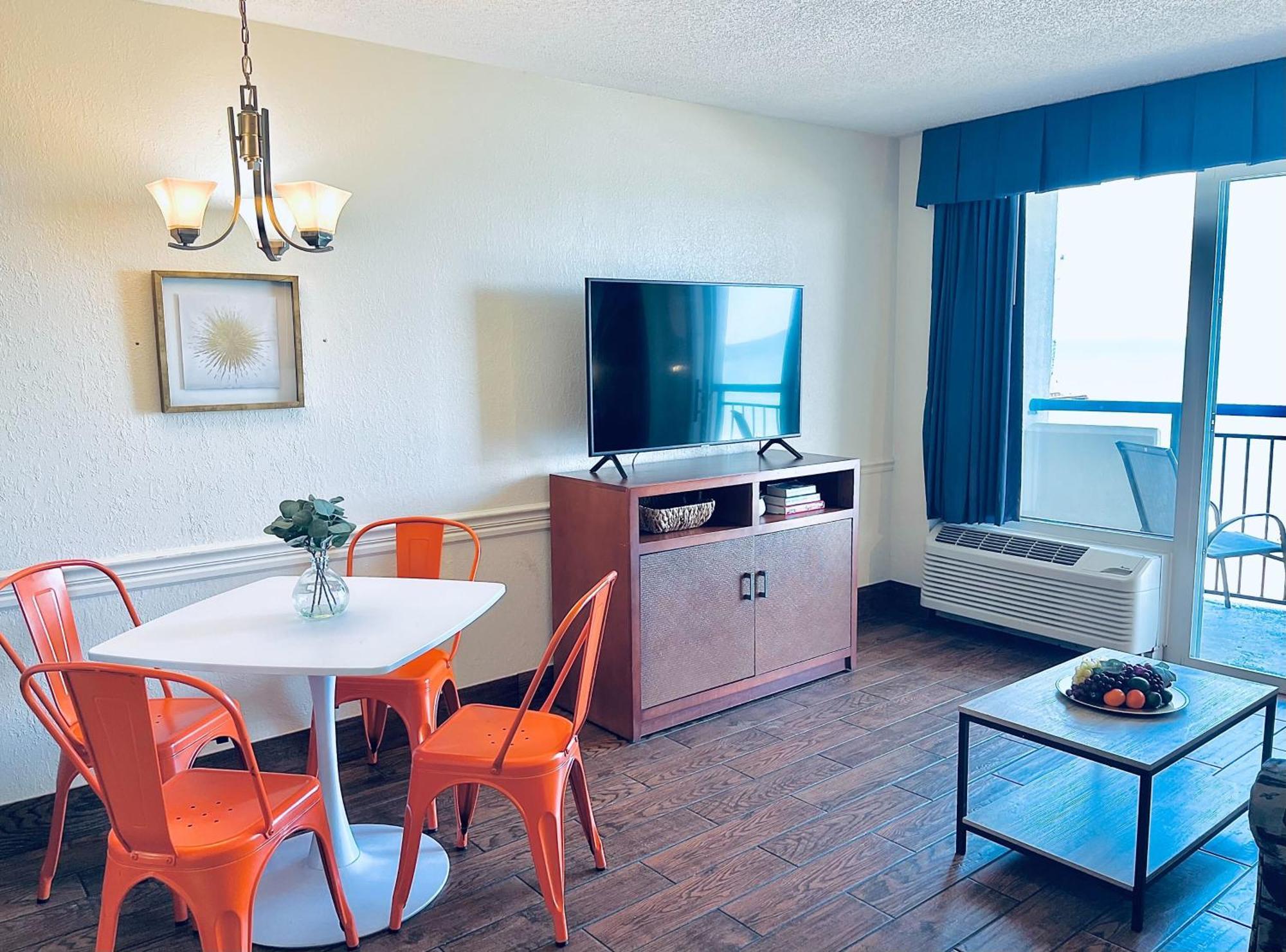 Stunning Oceanfront W Jetted Tub! B 733 Apartment Myrtle Beach