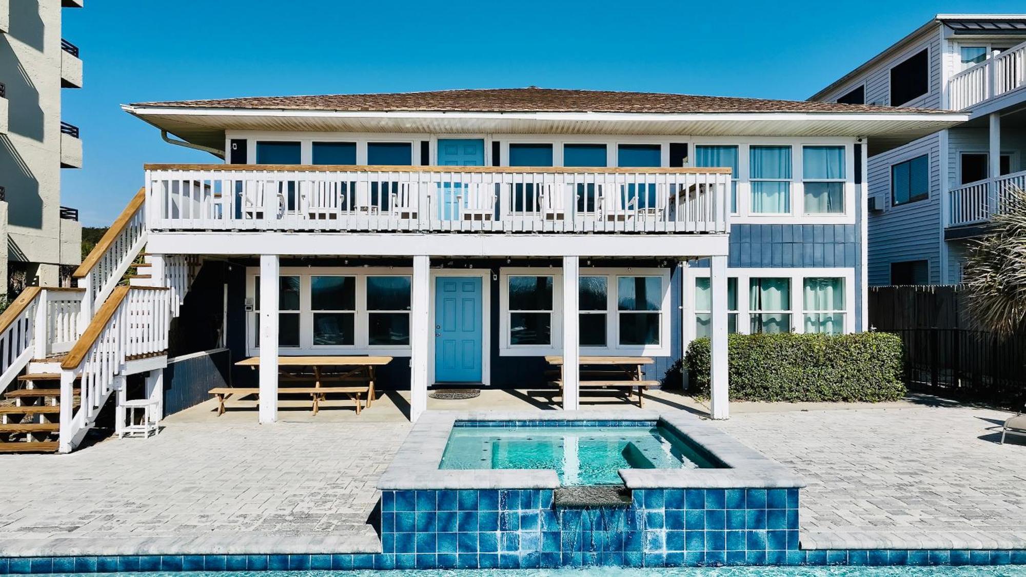 Oceanfront, Centrally Located, Huge 5k Sq Ft W Huge Private Pool, Hot Tub, & Gameroom * Myrtle Beach