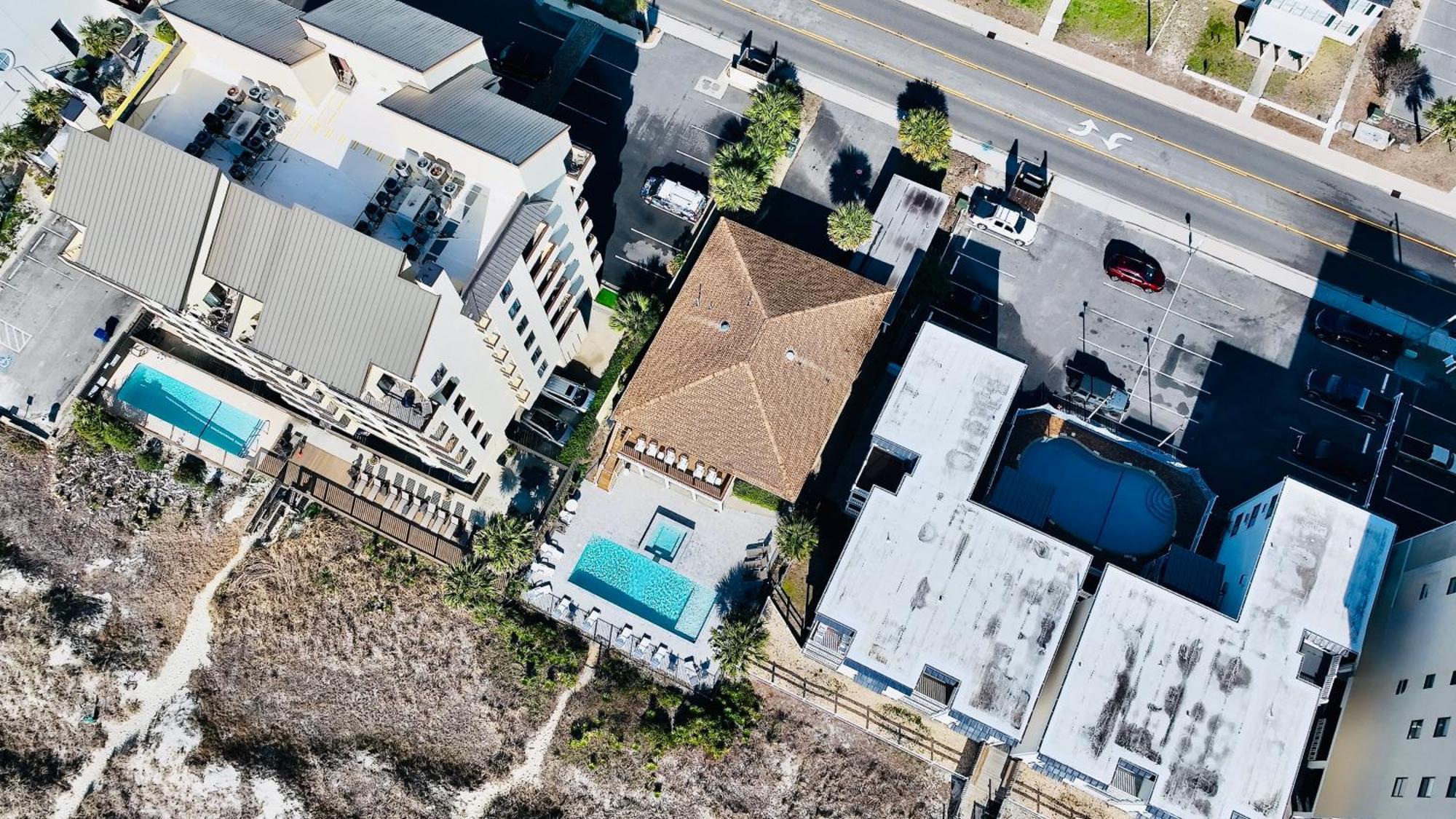 Oceanfront, Centrally Located, Huge 5k Sq Ft W Huge Private Pool, Hot Tub, & Gameroom Myrtle Beach