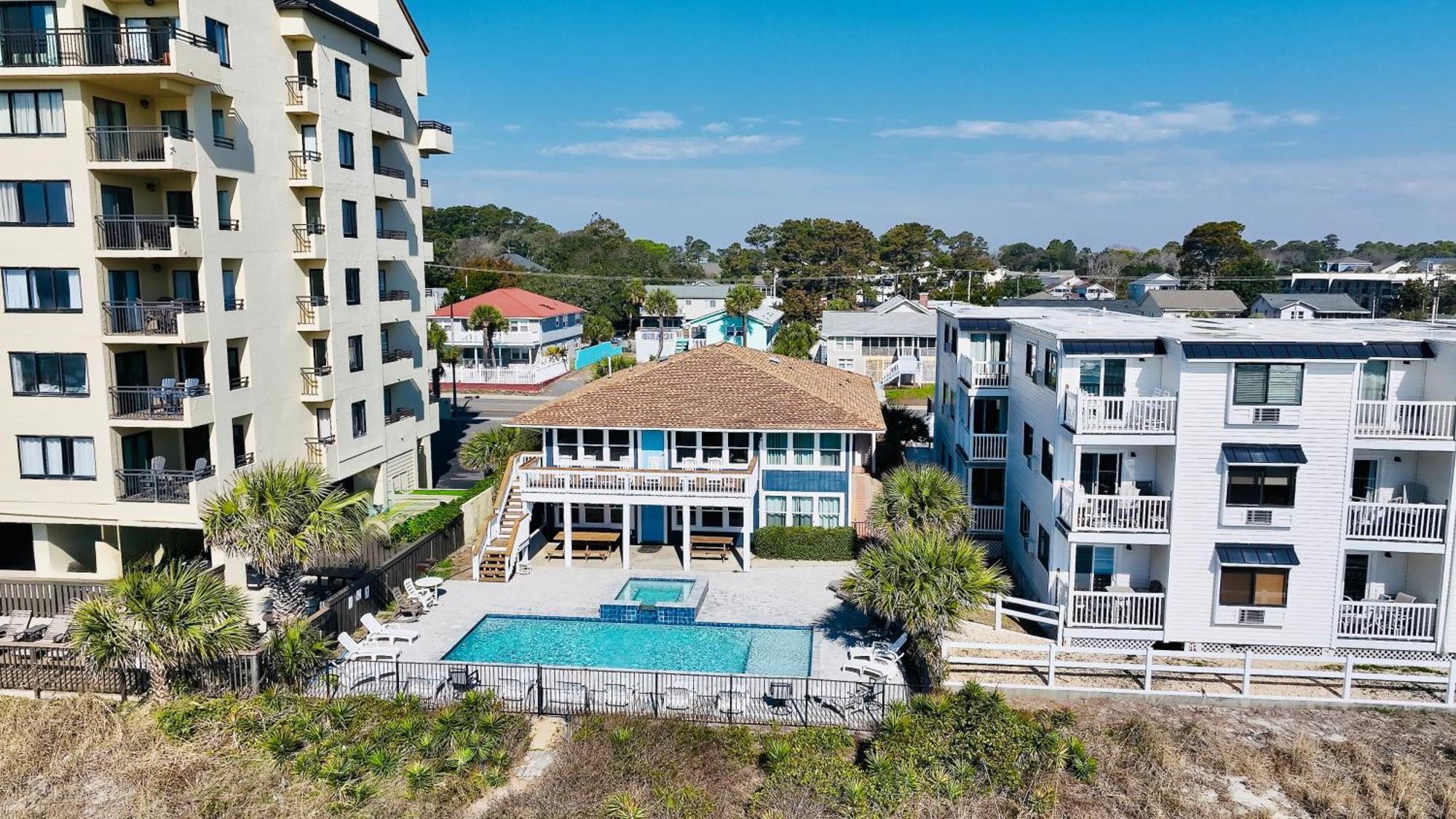 Holiday home Oceanfront, Centrally Located, Huge 5k Sq Ft W Huge Private Pool, Hot Tub, & Gameroom Myrtle Beach