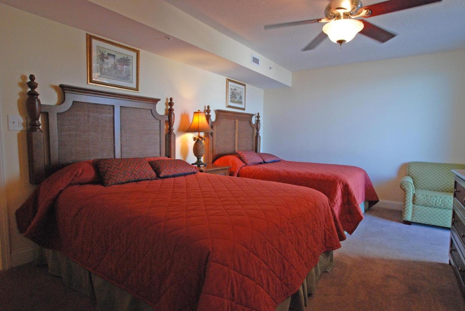 Bahama Sands 702 *
