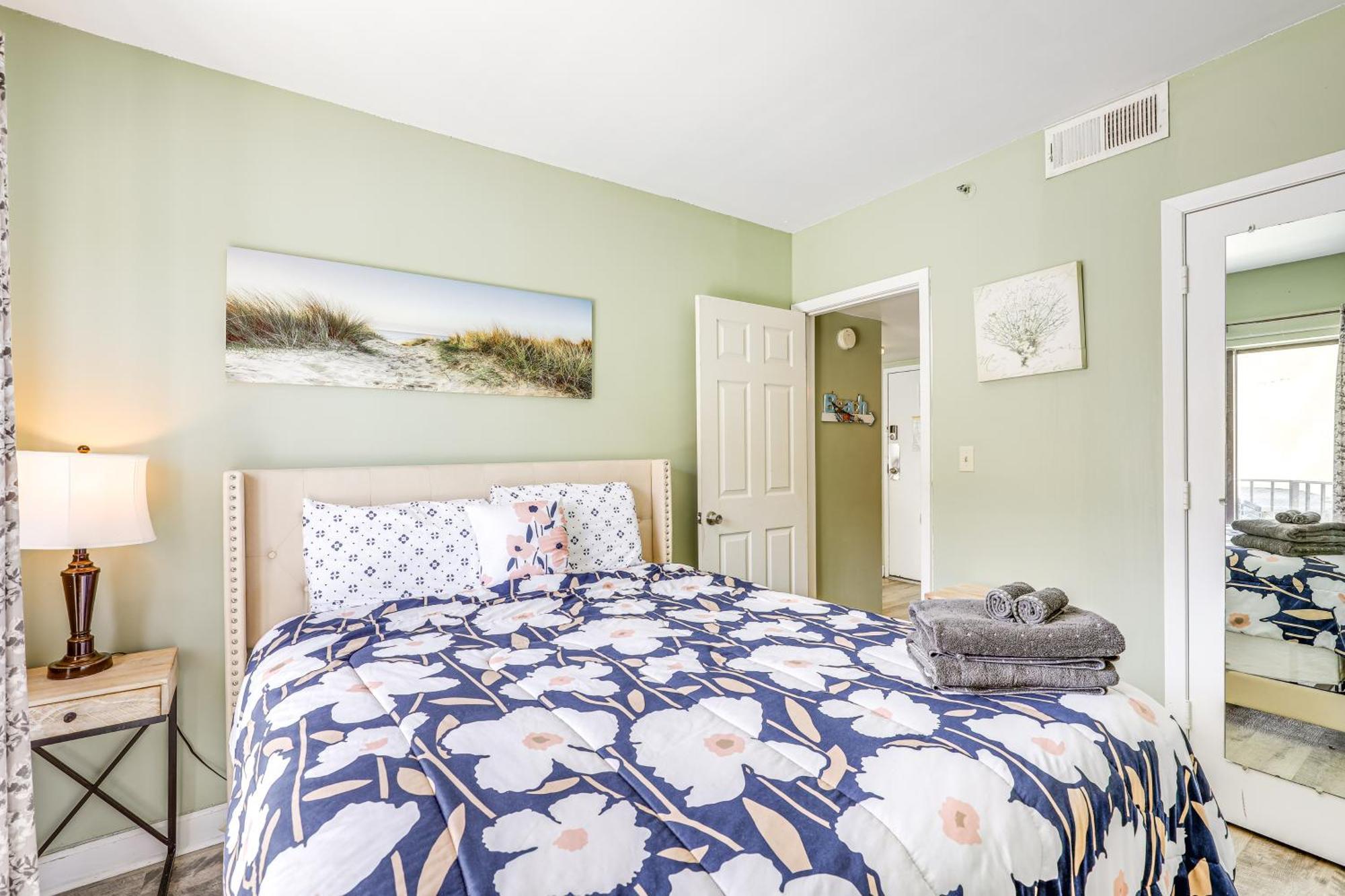Steps To Myrtle Gem With Oceanfront Pool *