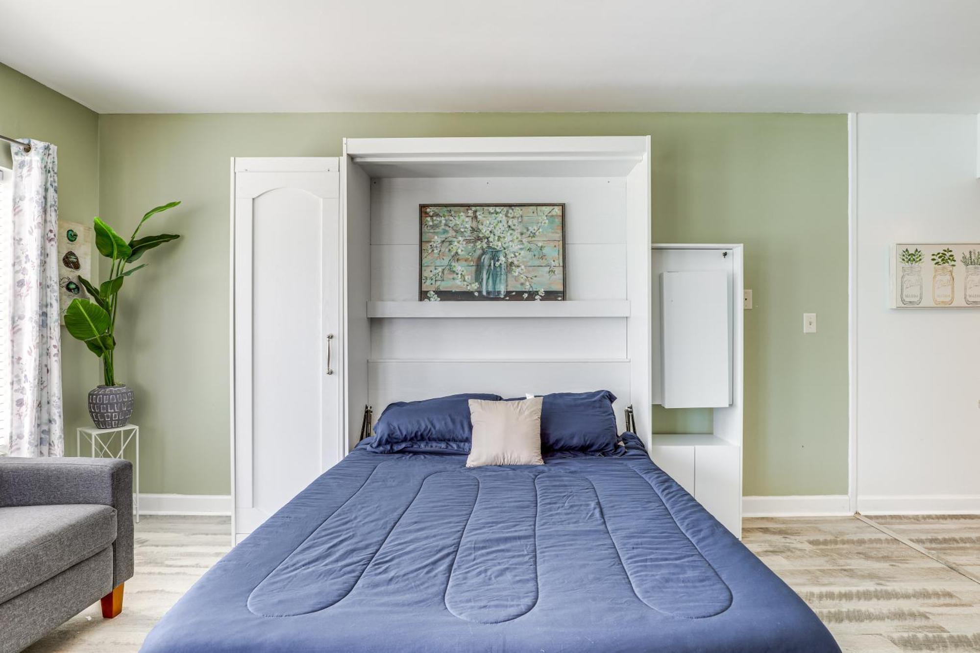 Steps To Myrtle Gem With Oceanfront Pool Apartment