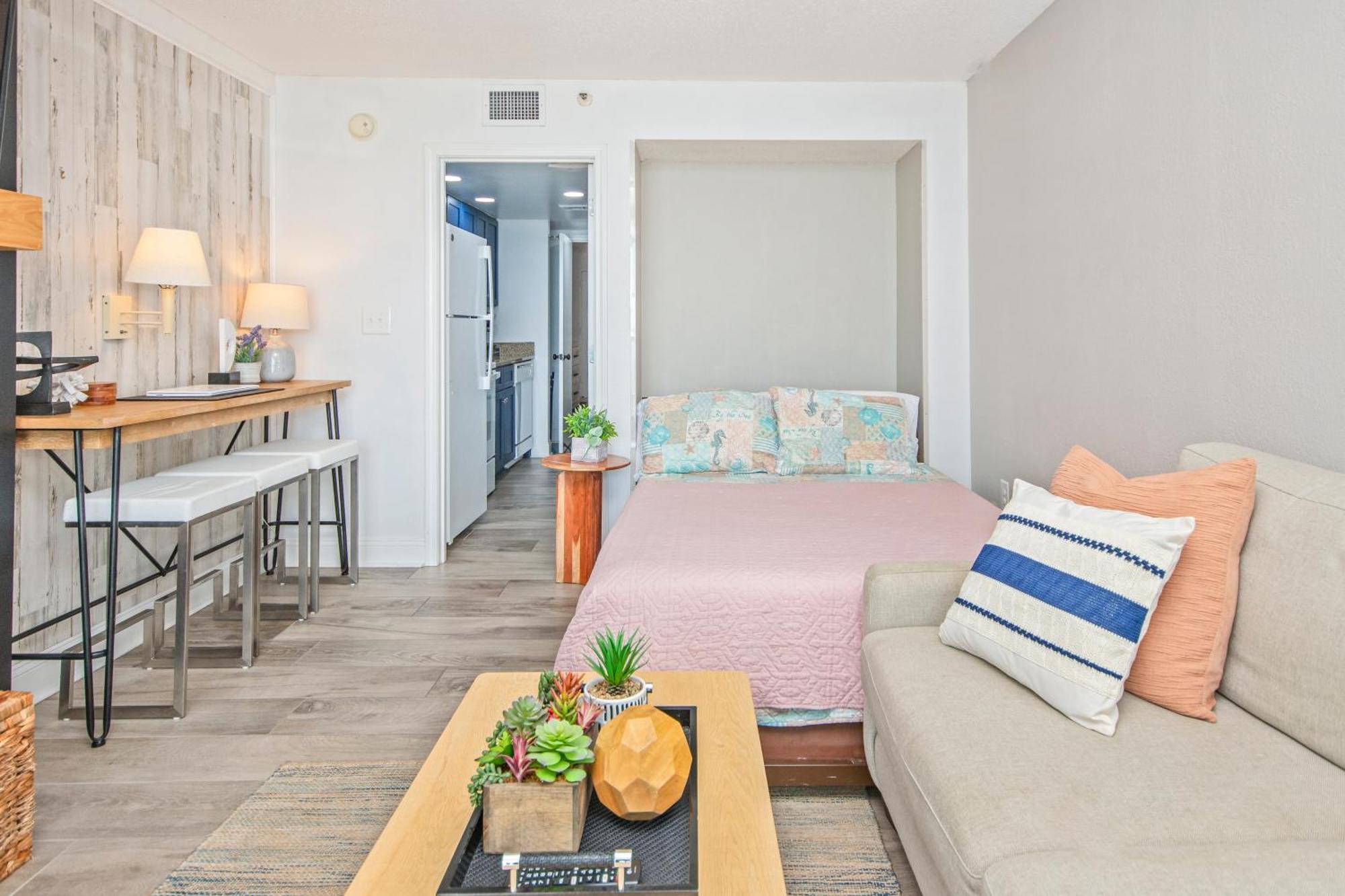 Sea Breeze Apartment