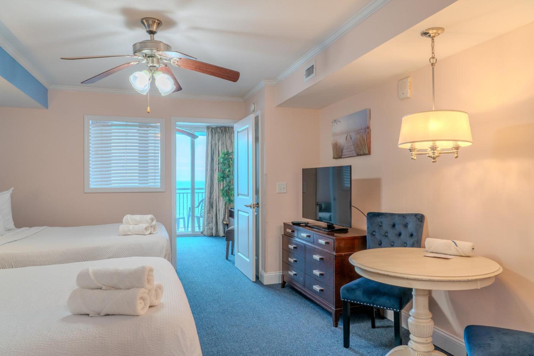 Towers On The Grove 724 Direct Oceanfront Sleeps 6 Guests Apartment *