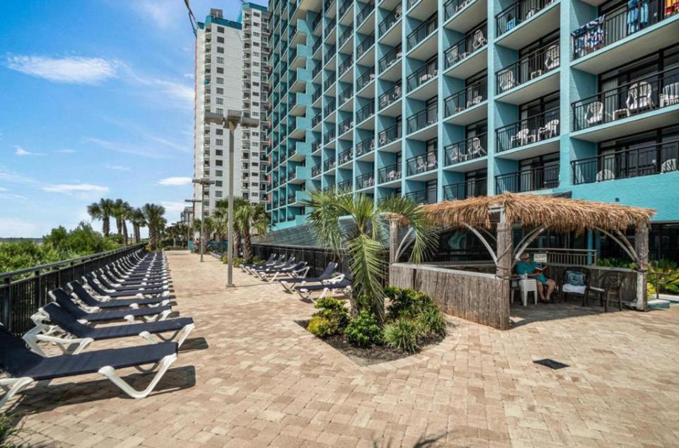 Landmark Resort Courtyard Balcony