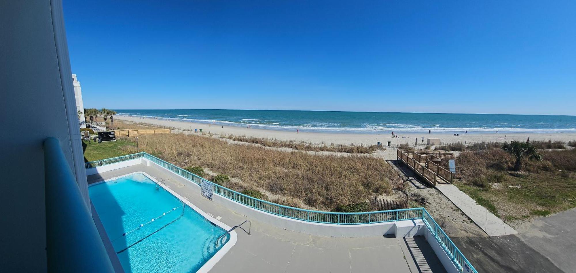 Southern Breeze Ocean Front 3*