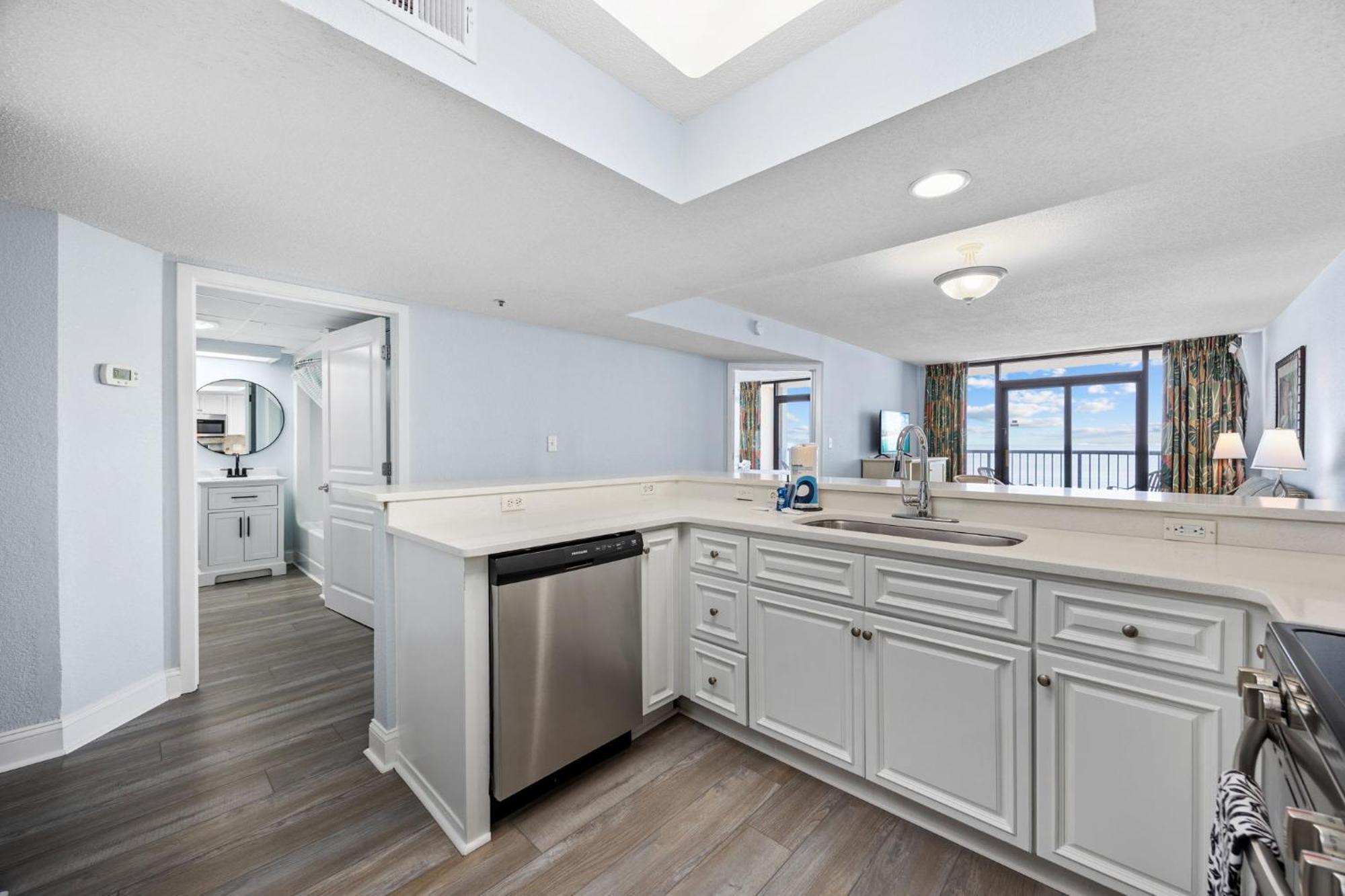 Charming 3br 2ba Oceanfront Holiday home