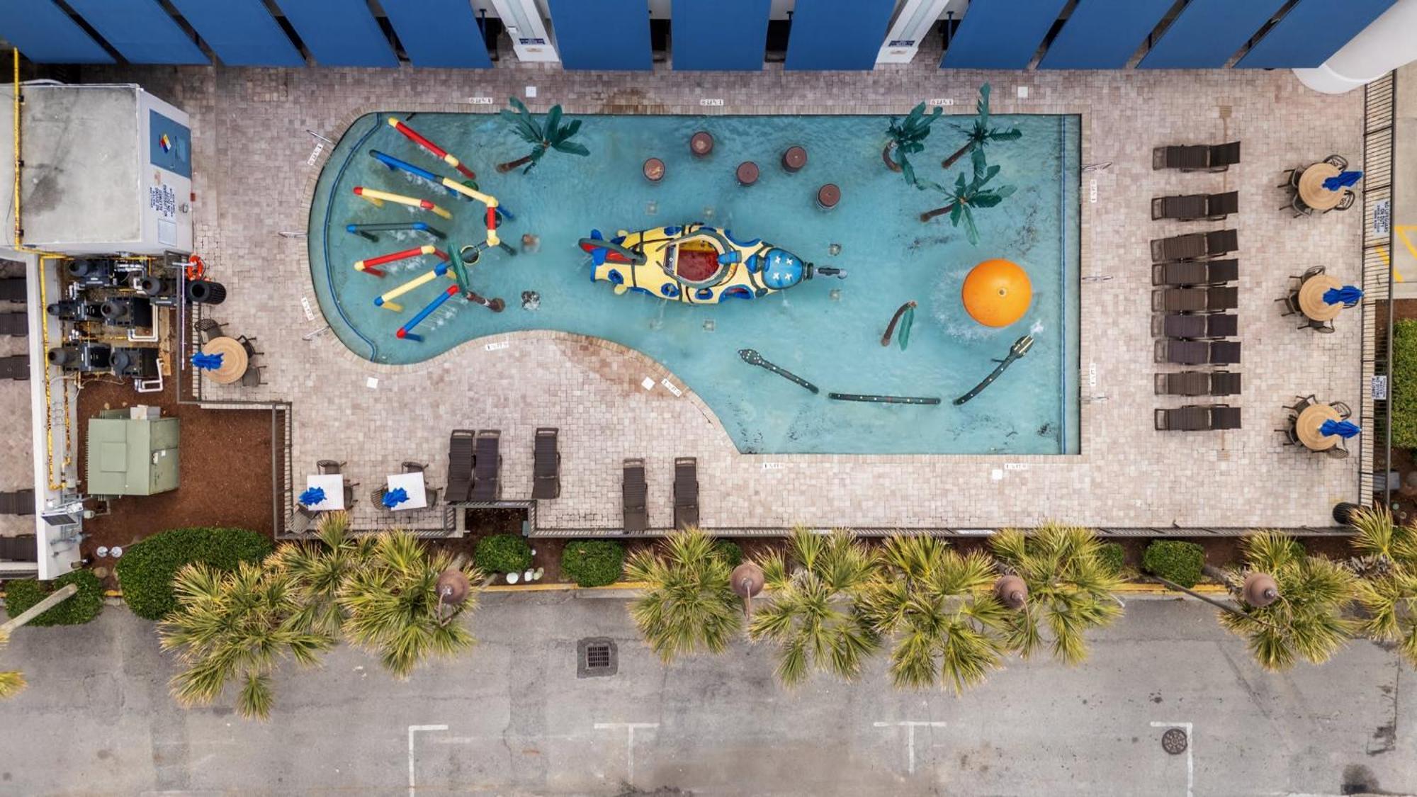 Apartment Family-friendly Oceanfront At Compass Cove In Myrtle Myrtle Beach