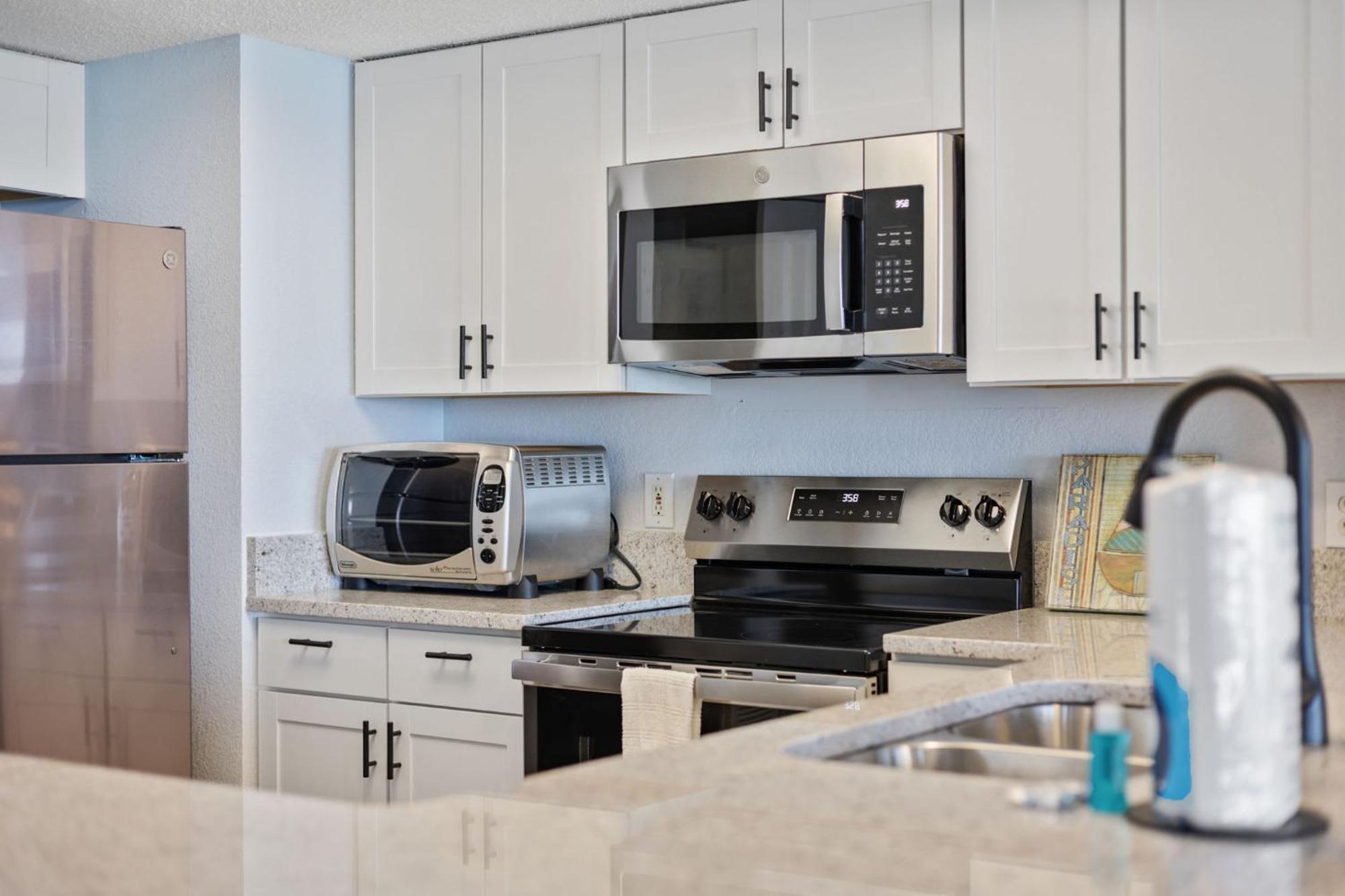 Family-friendly Oceanfront At Compass Cove In Myrtle Apartment