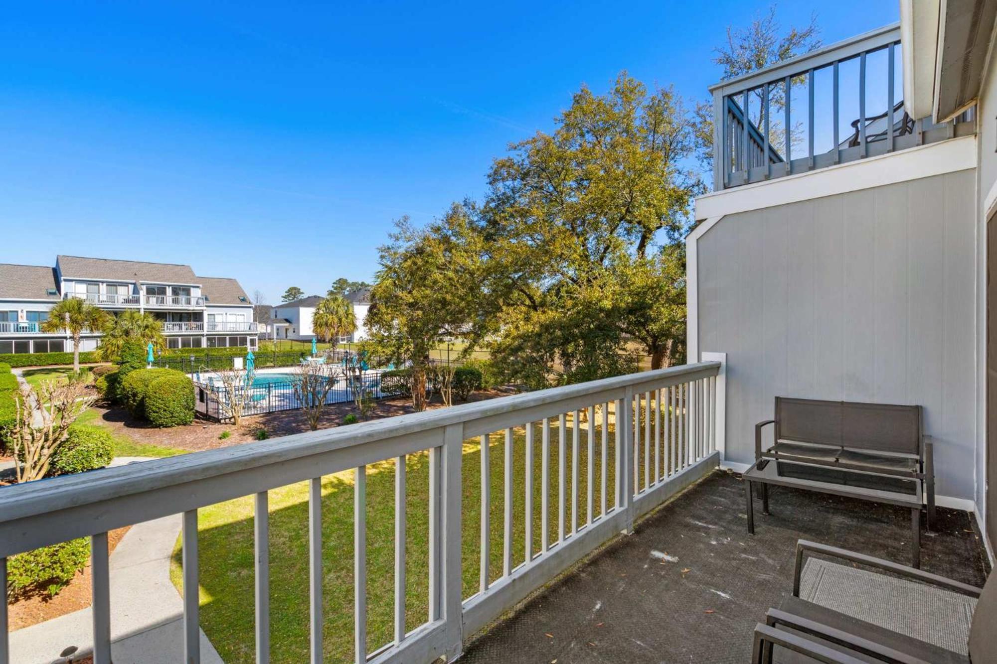 1j Golf Colony In Family Friendly Surfside
