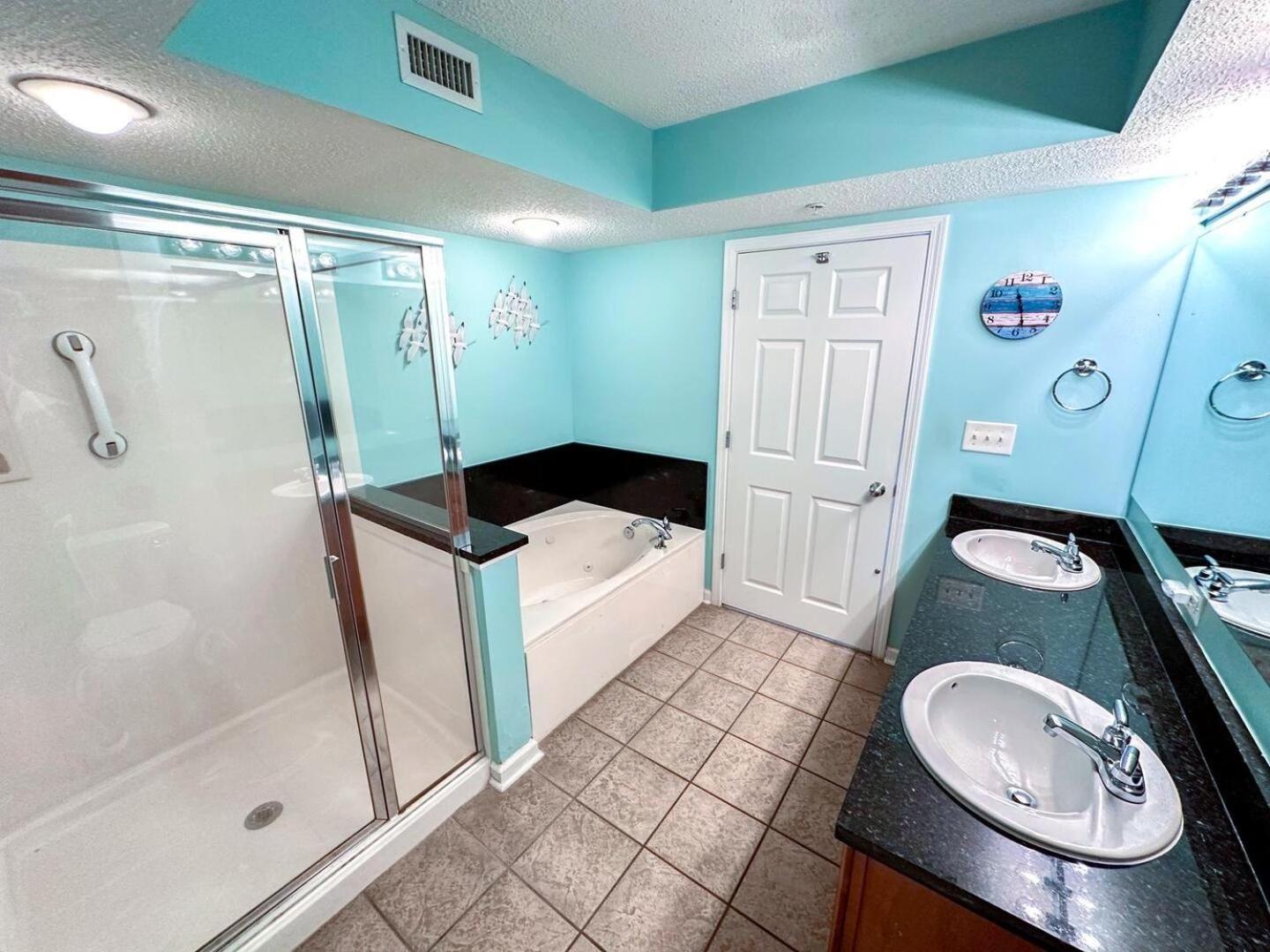 South Shore 801 Apartment *