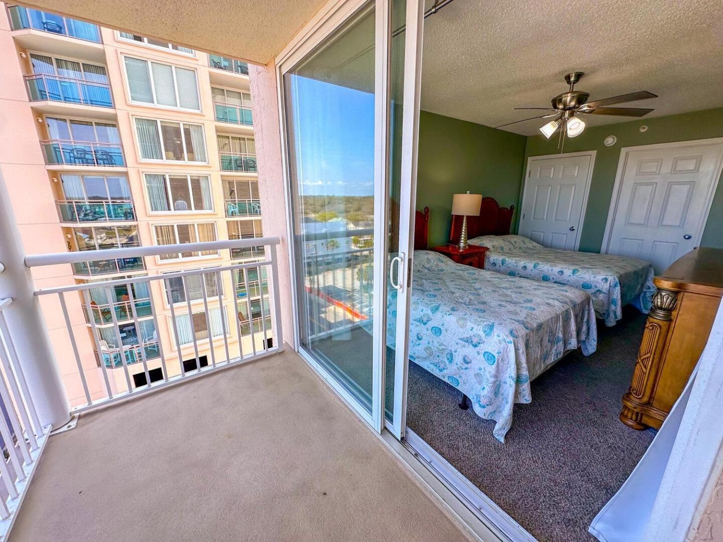 South Shore 801 Apartment *