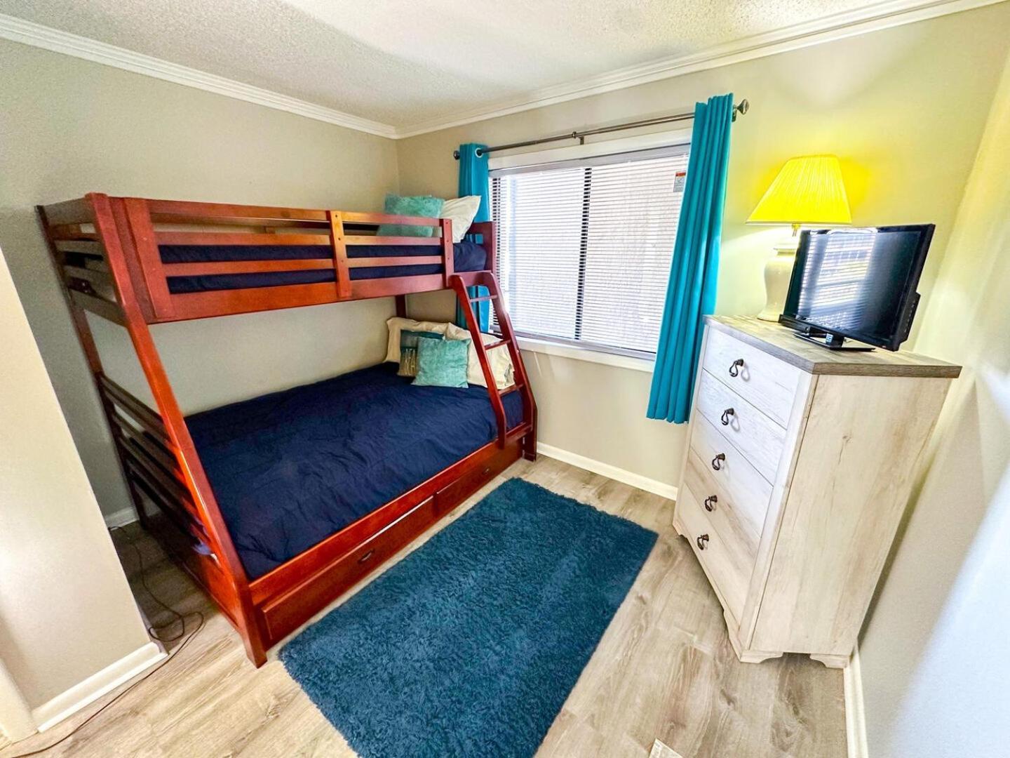 Tilghman And Racquet Club 320 Apartment