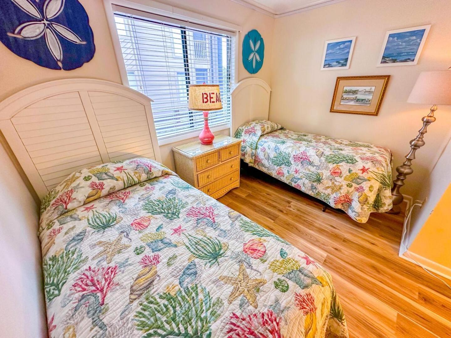 Apartment Tilghman And Racquet Club 207