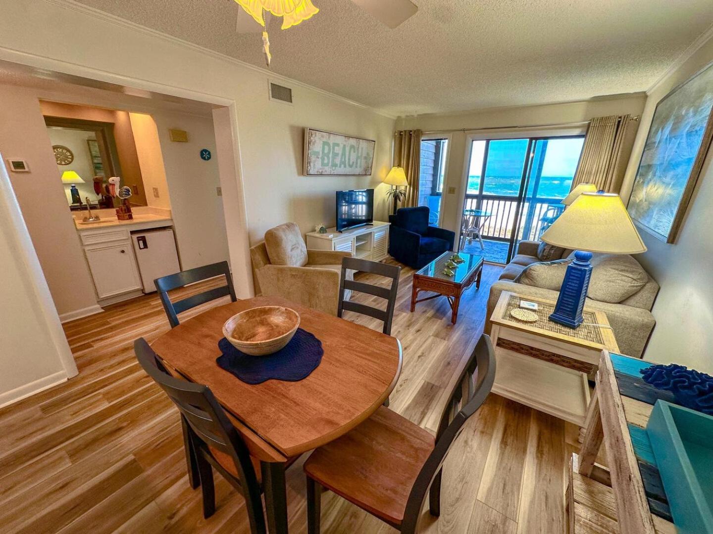 Apartment Tilghman And Racquet Club 207