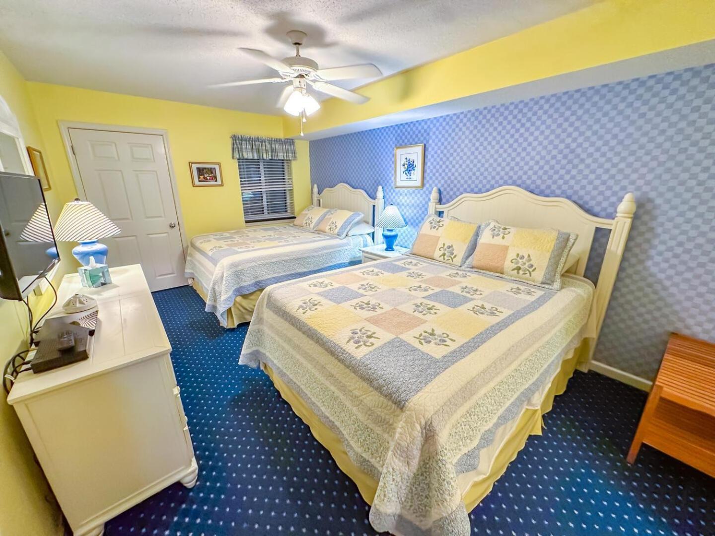 South Shore 1202 Apartment *