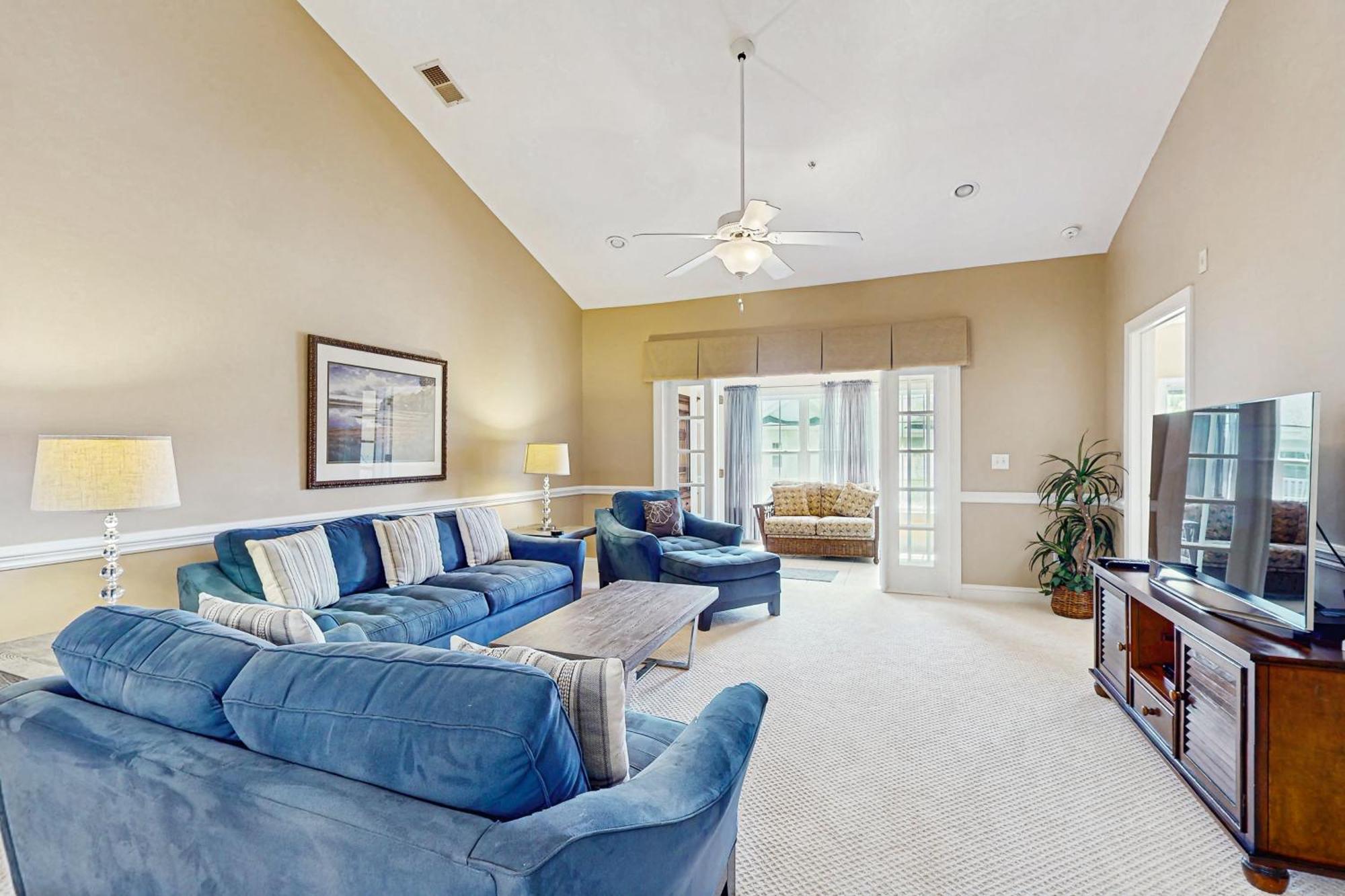 Apartment Tupelo Bay, Unit 1514 *