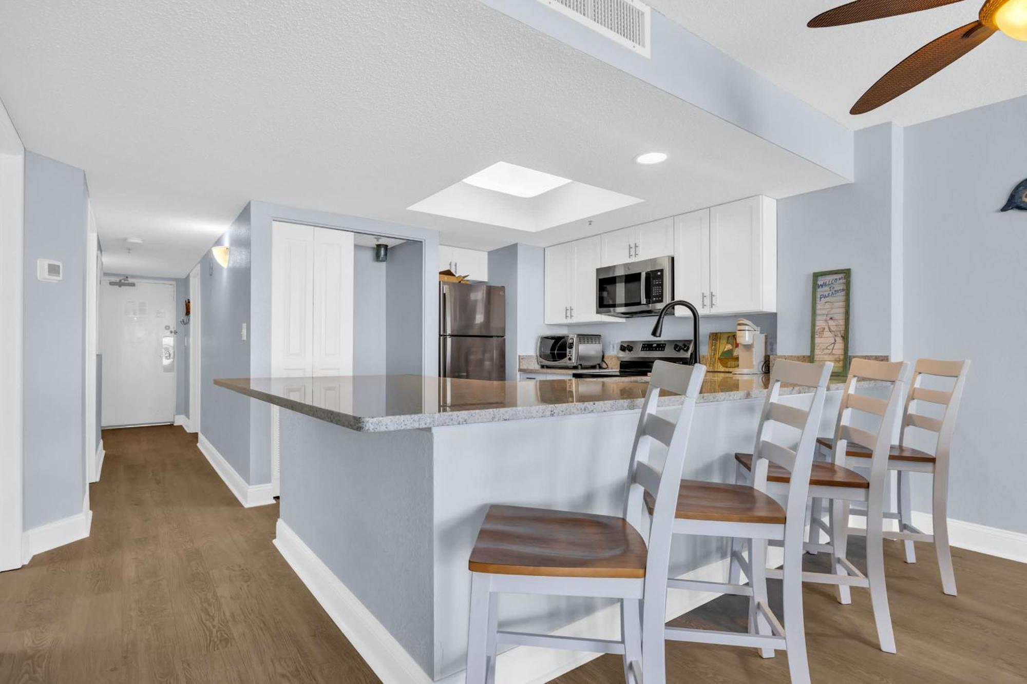Family-friendly Oceanfront At Compass Cove In Myrtle *
