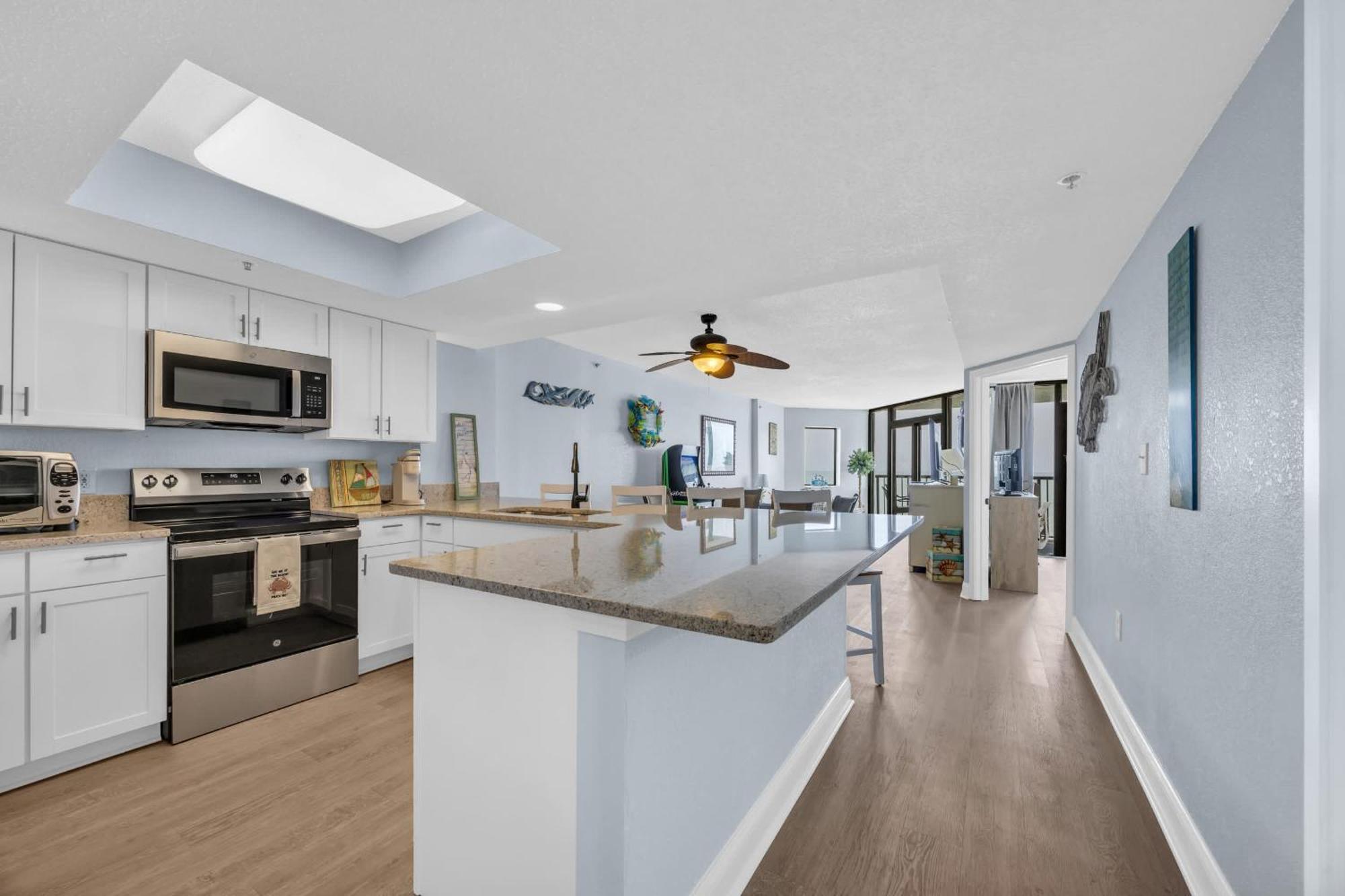 Family-friendly Oceanfront At Compass Cove In Myrtle