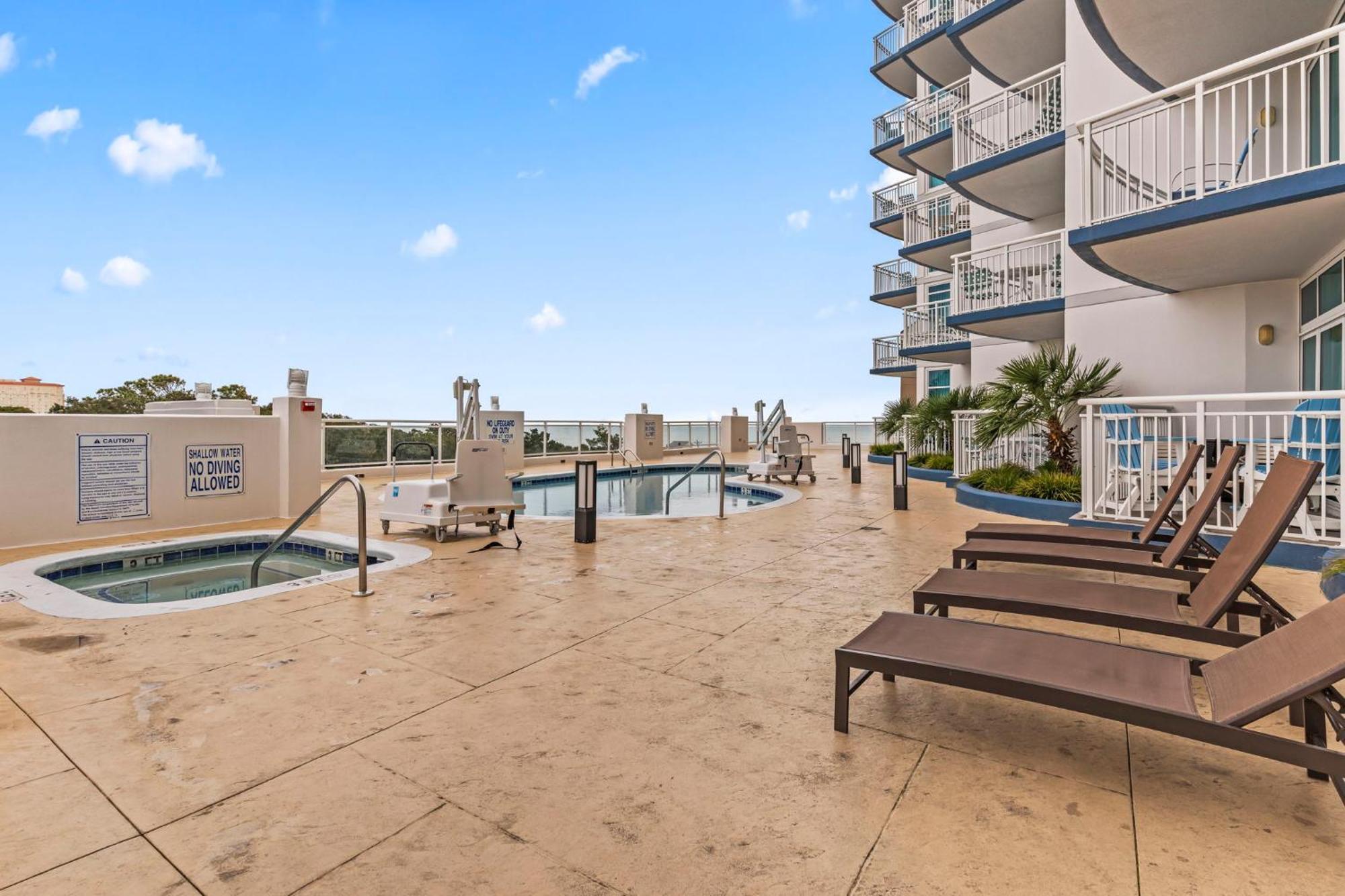 Horizon At 77th ~ Sleeps 8 ~ 2b/2b ~ Steps To Ocean Apartment Myrtle Beach