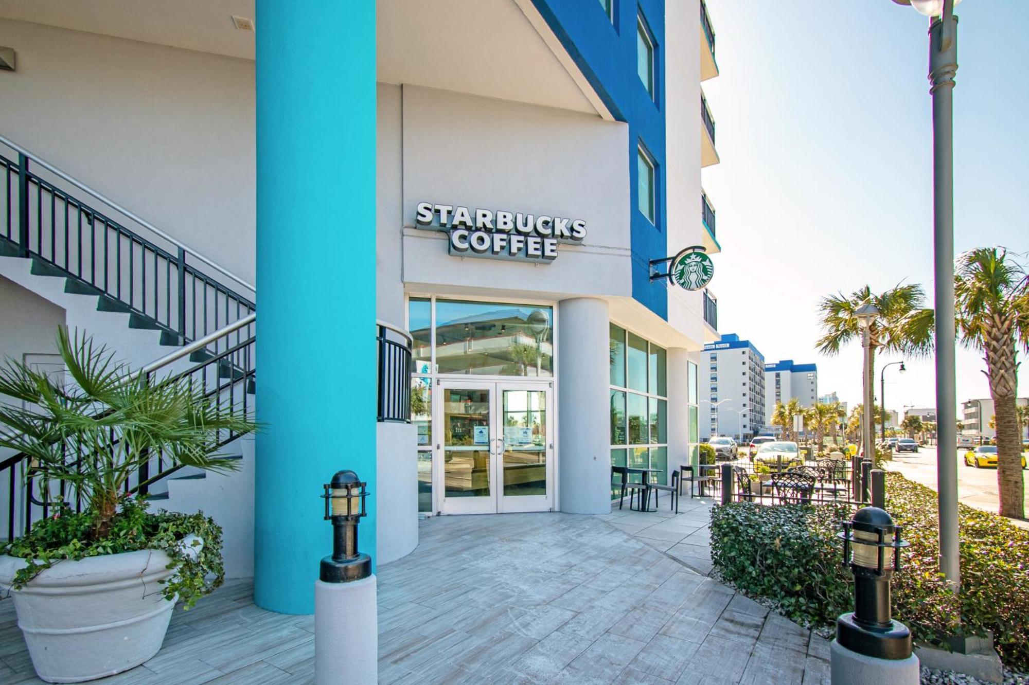 New Luxury Oceanfront 2br With Relaxing Ambiance
