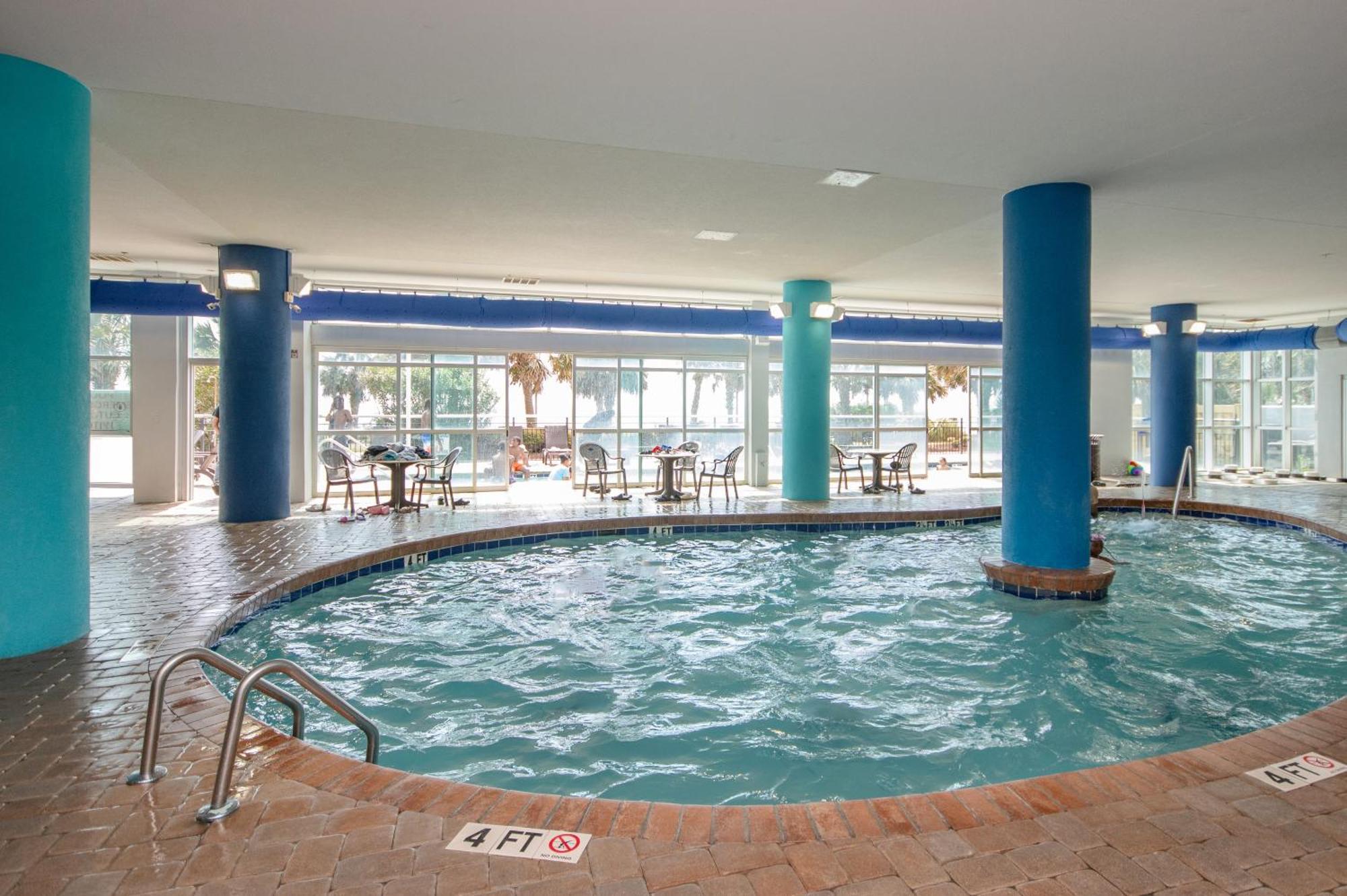 New Luxury Oceanfront 2br With Relaxing Ambiance
