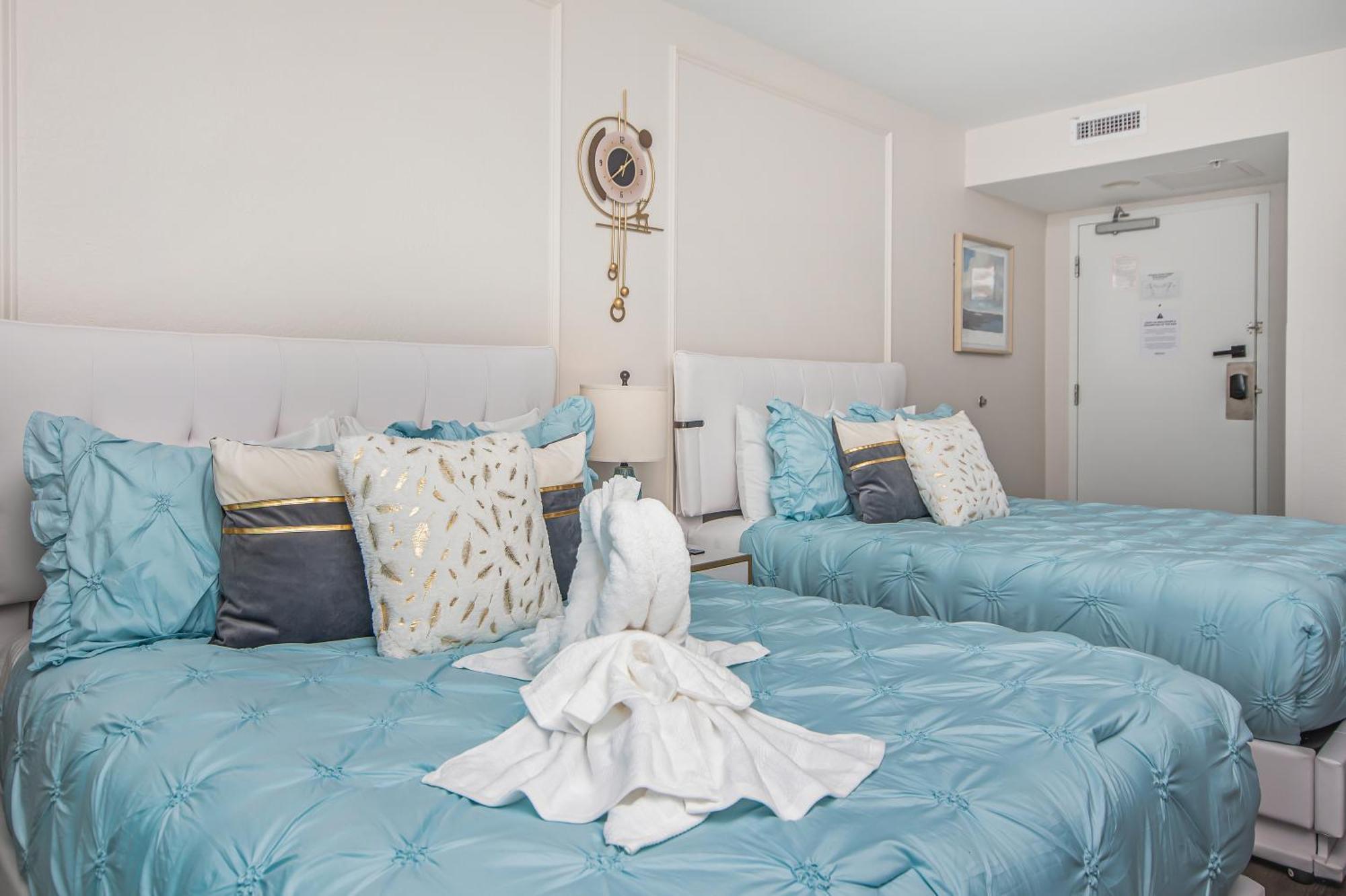 Apartment New Luxury Oceanfront 2br With Relaxing Ambiance