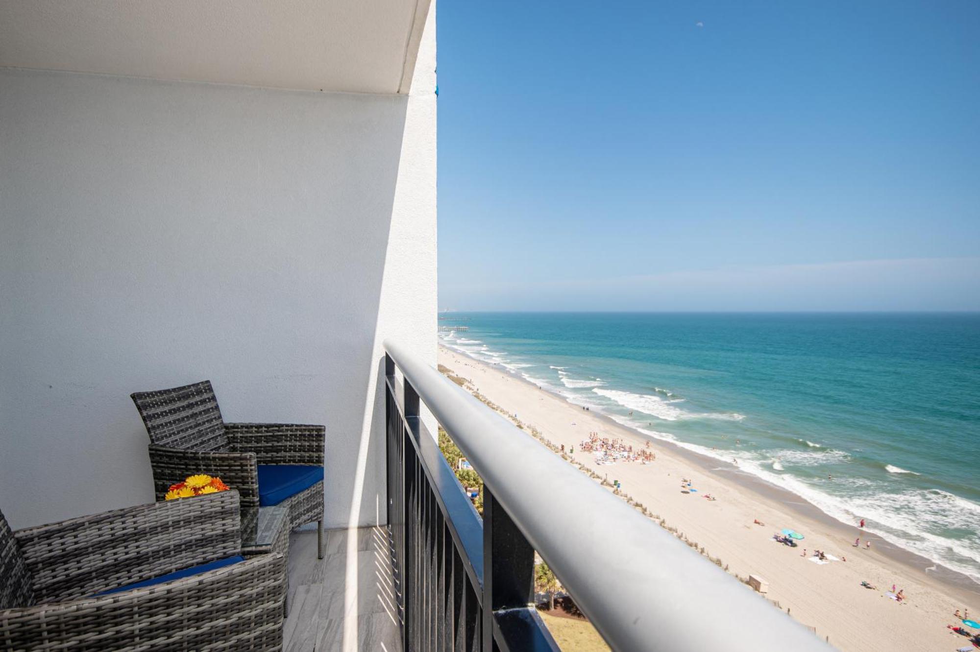 New Luxury Oceanfront 2br With Relaxing Ambiance *