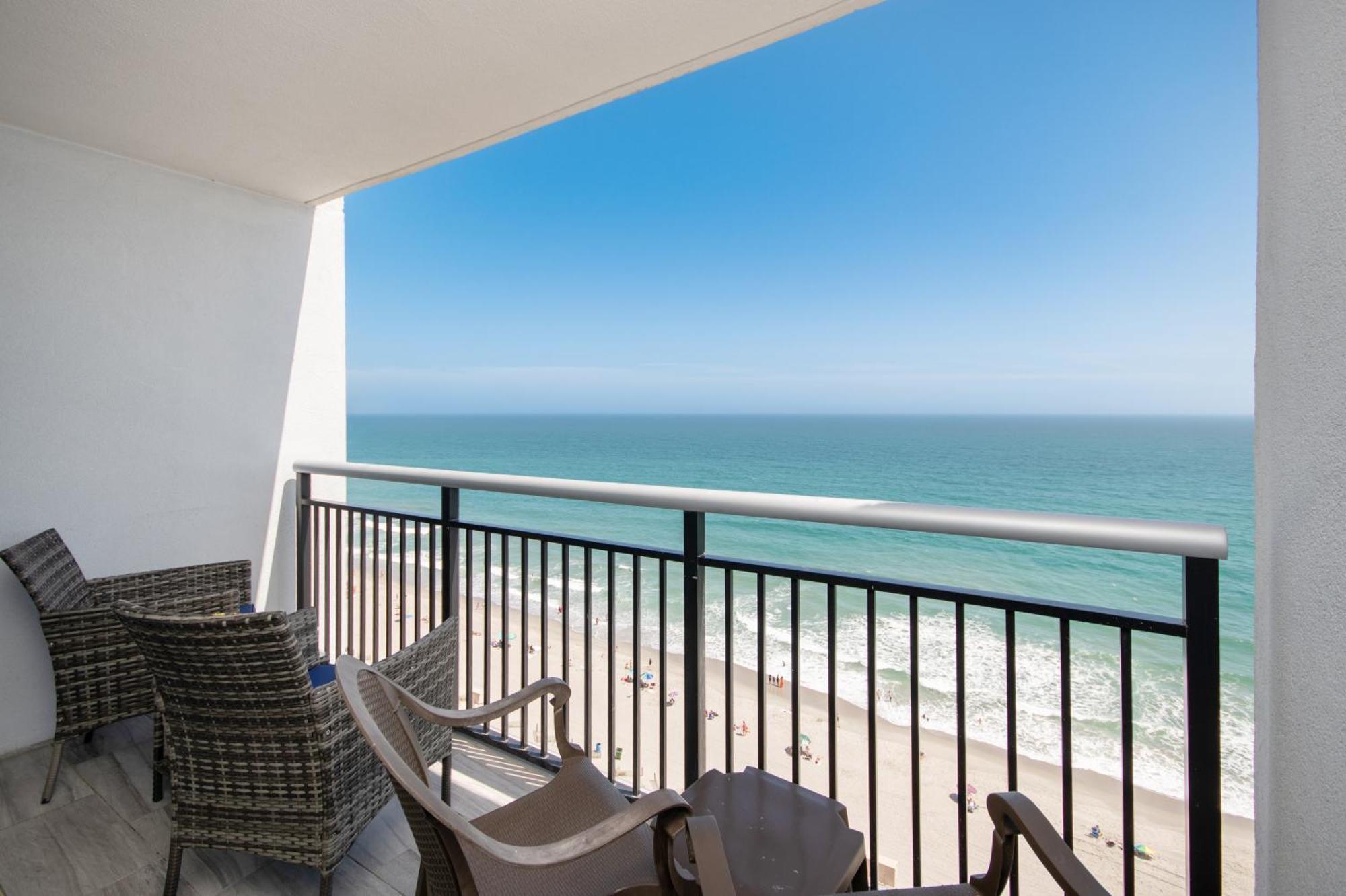 New Luxury Oceanfront 2br With Relaxing Ambiance *