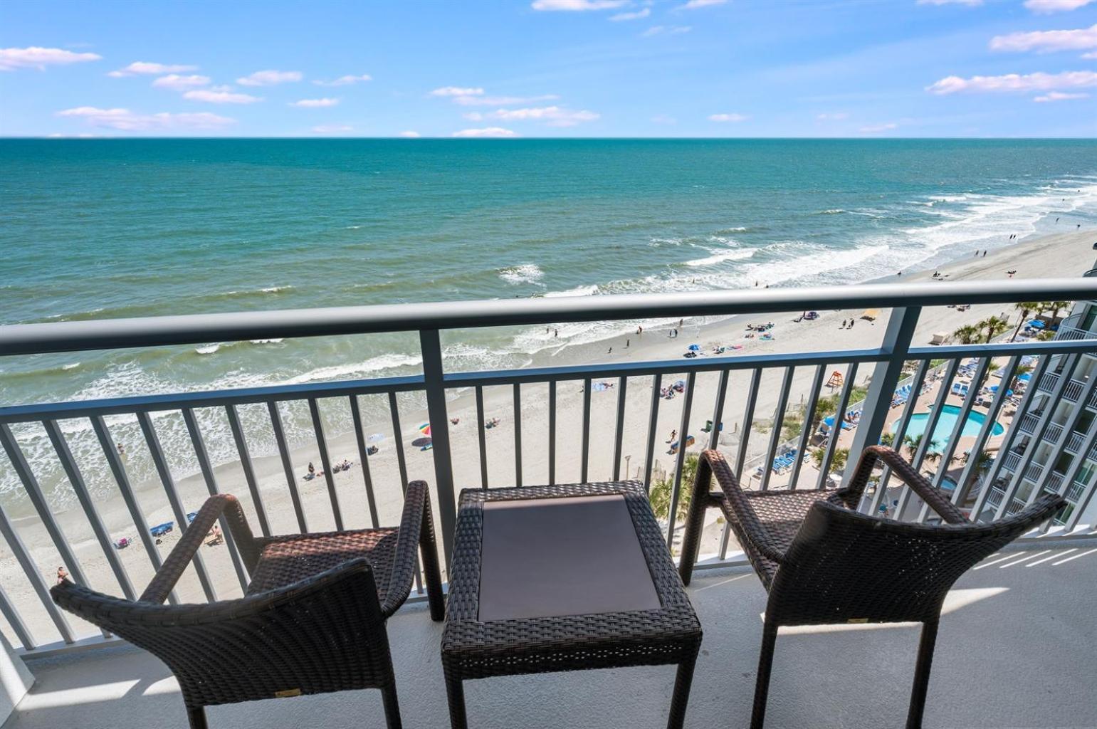 Holiday home Brand New Oceanfront Honeymoon Suite, Pools, Views
