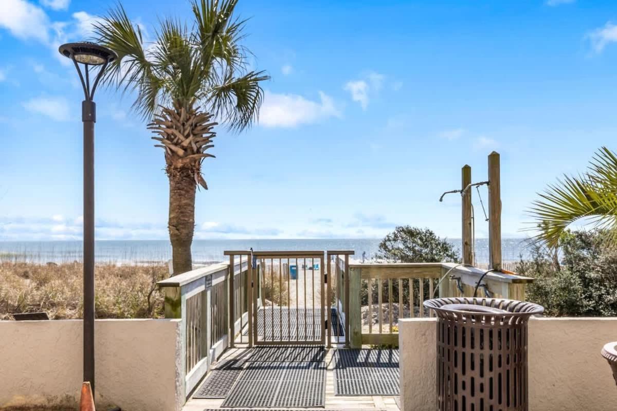 Holiday home *oceanfront*tons Of Amenities*compass Cove*s107