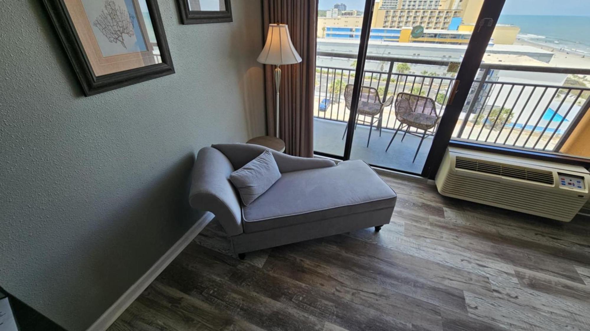 Renovated Oceanview King Unit 8th Floor Landmark Aparthotel Myrtle Beach