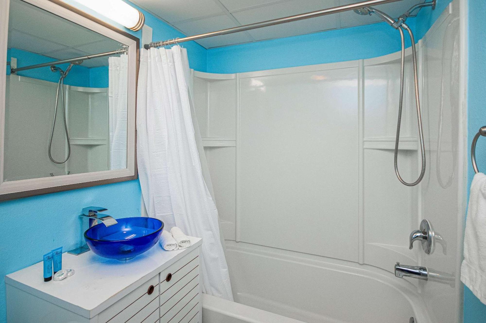 Beachview Bliss King Bed Pools Lazy River Hot Tubs Free Tickets No Fees M23 Holiday home Myrtle Beach
