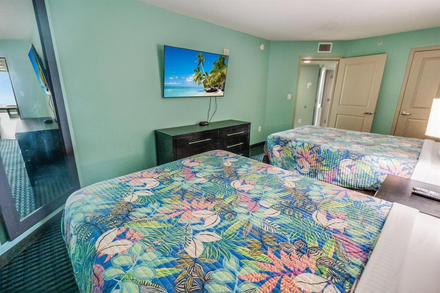 New Modern, Direct Oceanfront, Boardwalk, Views! * Myrtle Beach