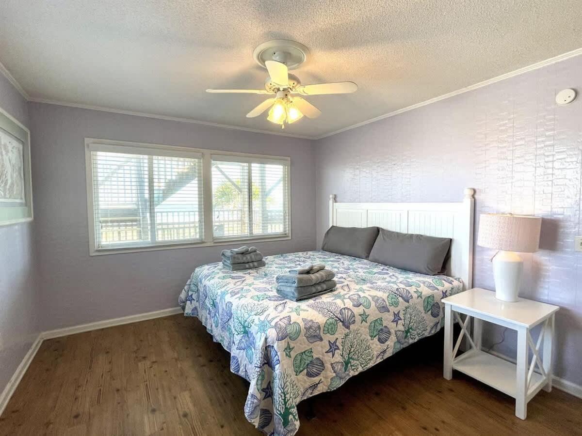 Oceanfront House On The 2 Kings 4br 4ba 2nd Floor Of Triplex Sleep 12 Pgp2 Holiday home Myrtle Beach