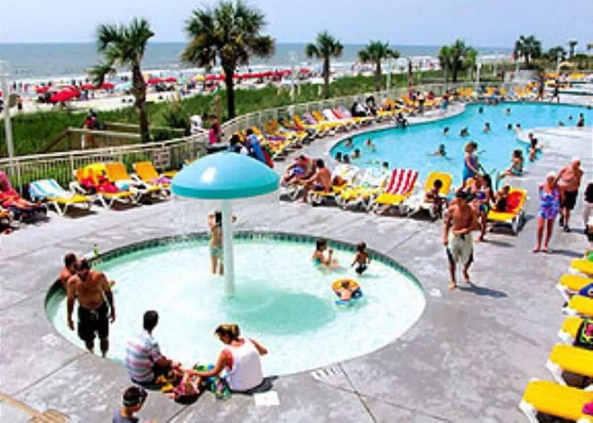 Holiday home To Unwind, Views, Pools & Free Stuff! C50