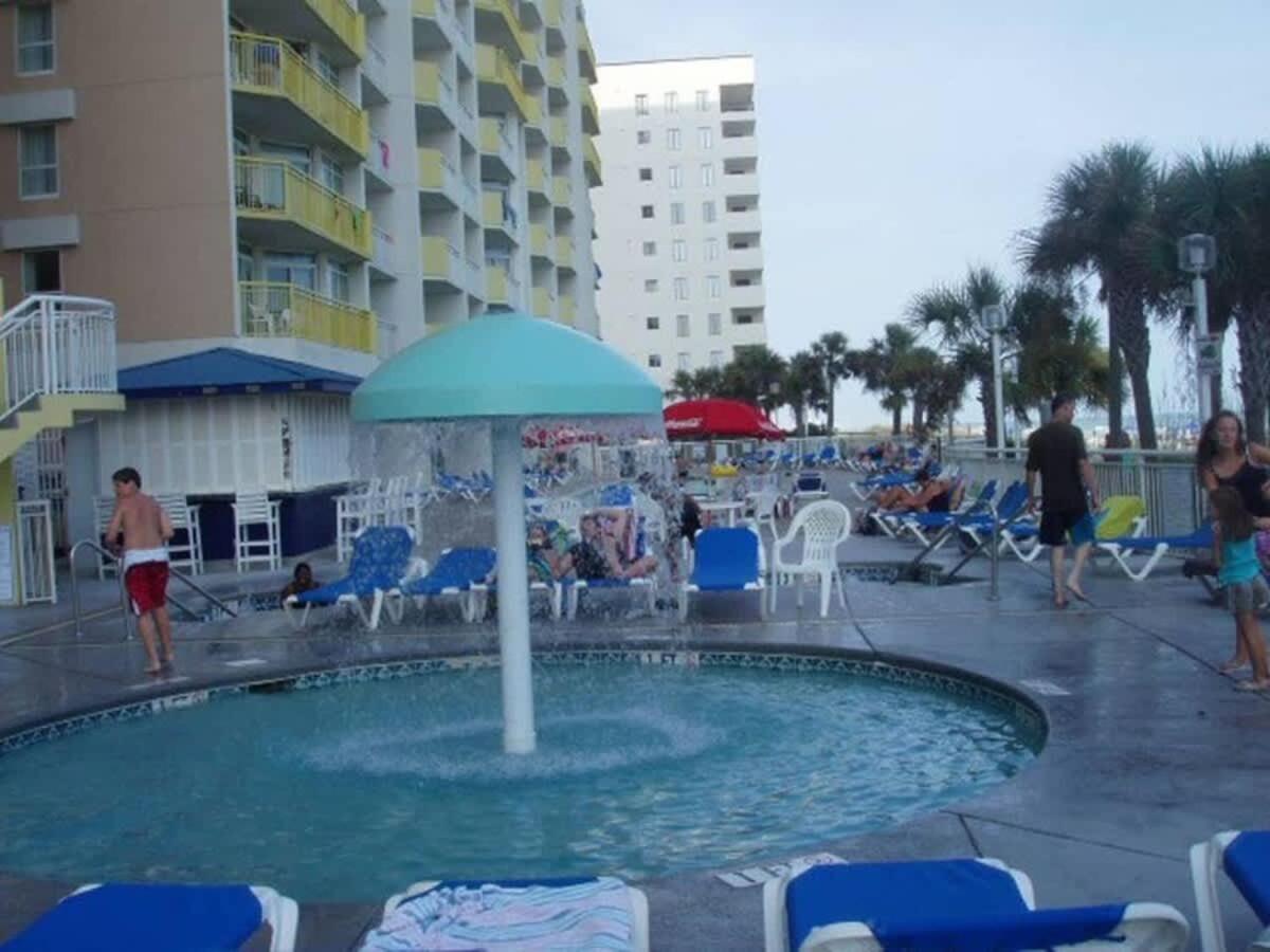 To Unwind, Views, Pools & Free Stuff! C50