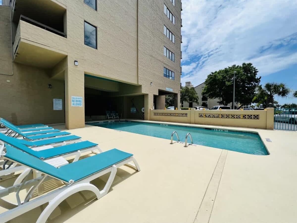 *fresh Myrtle Reno*relax*pools*beach*more*t401 Holiday home *