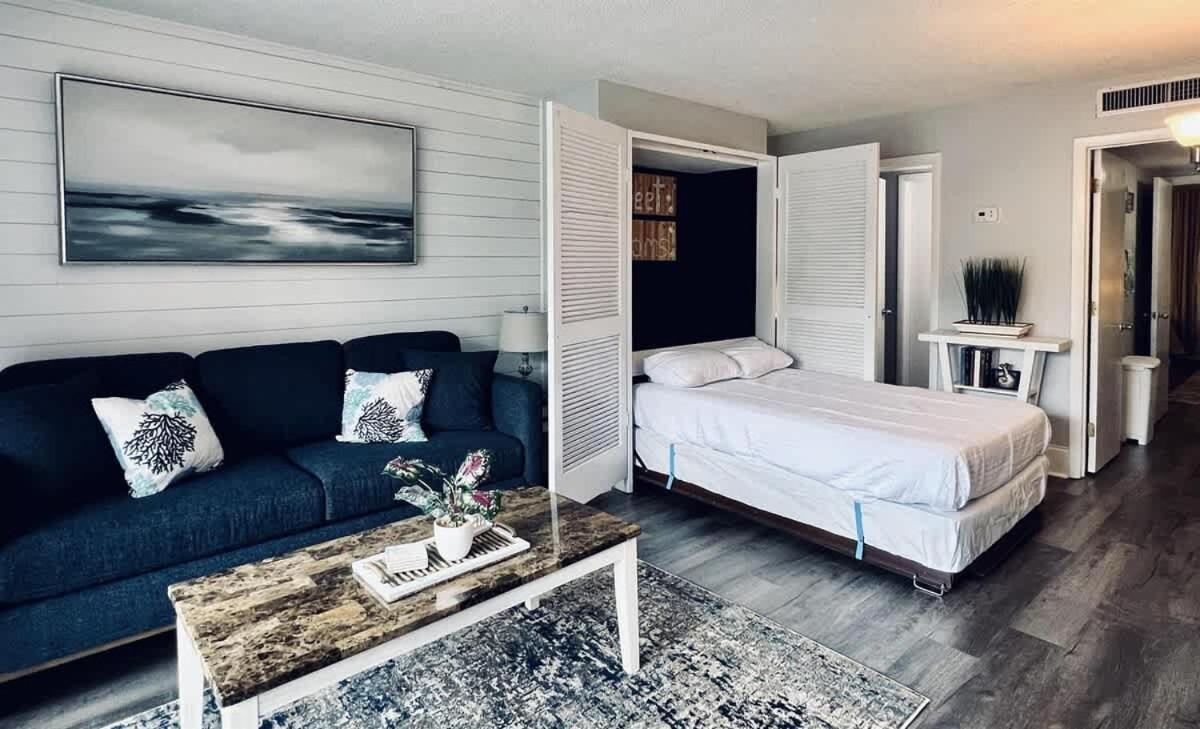 *fresh Myrtle Reno*relax*pools*beach*more*t401 Holiday home Myrtle Beach