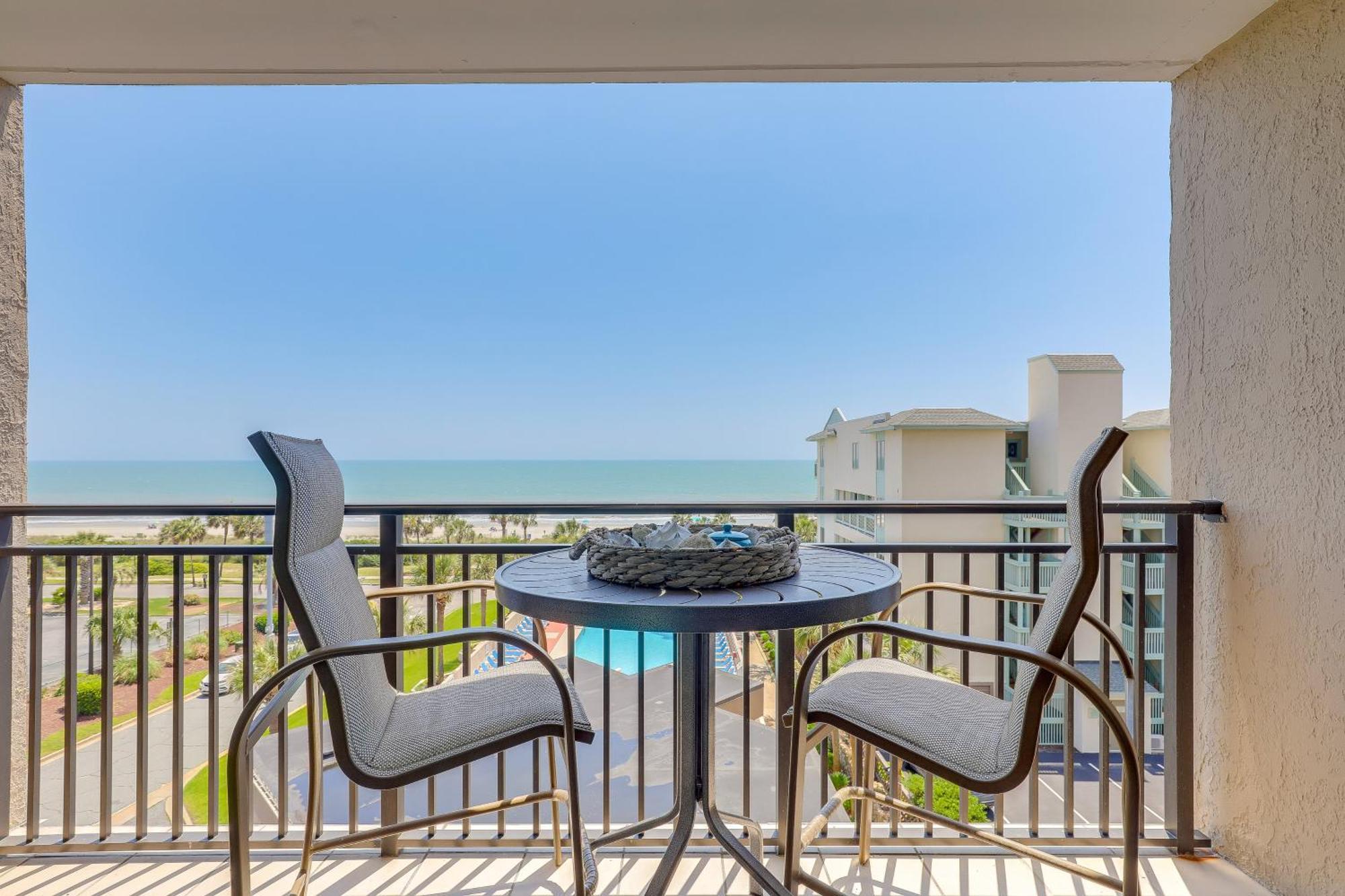 Walk To Myrtle With Views And Pool Access * Myrtle Beach