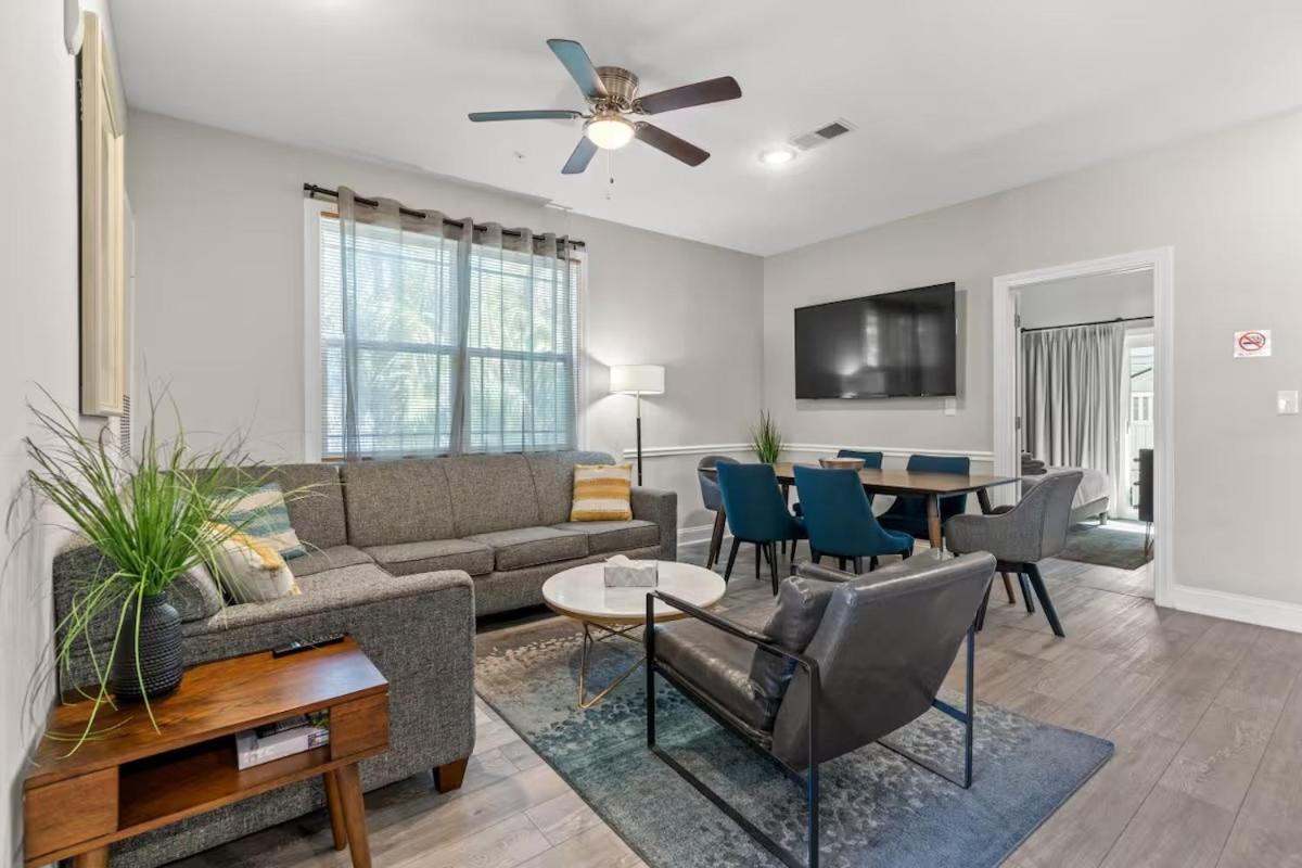 Lovely 4br King Beds Steps To And Pier H Apartment