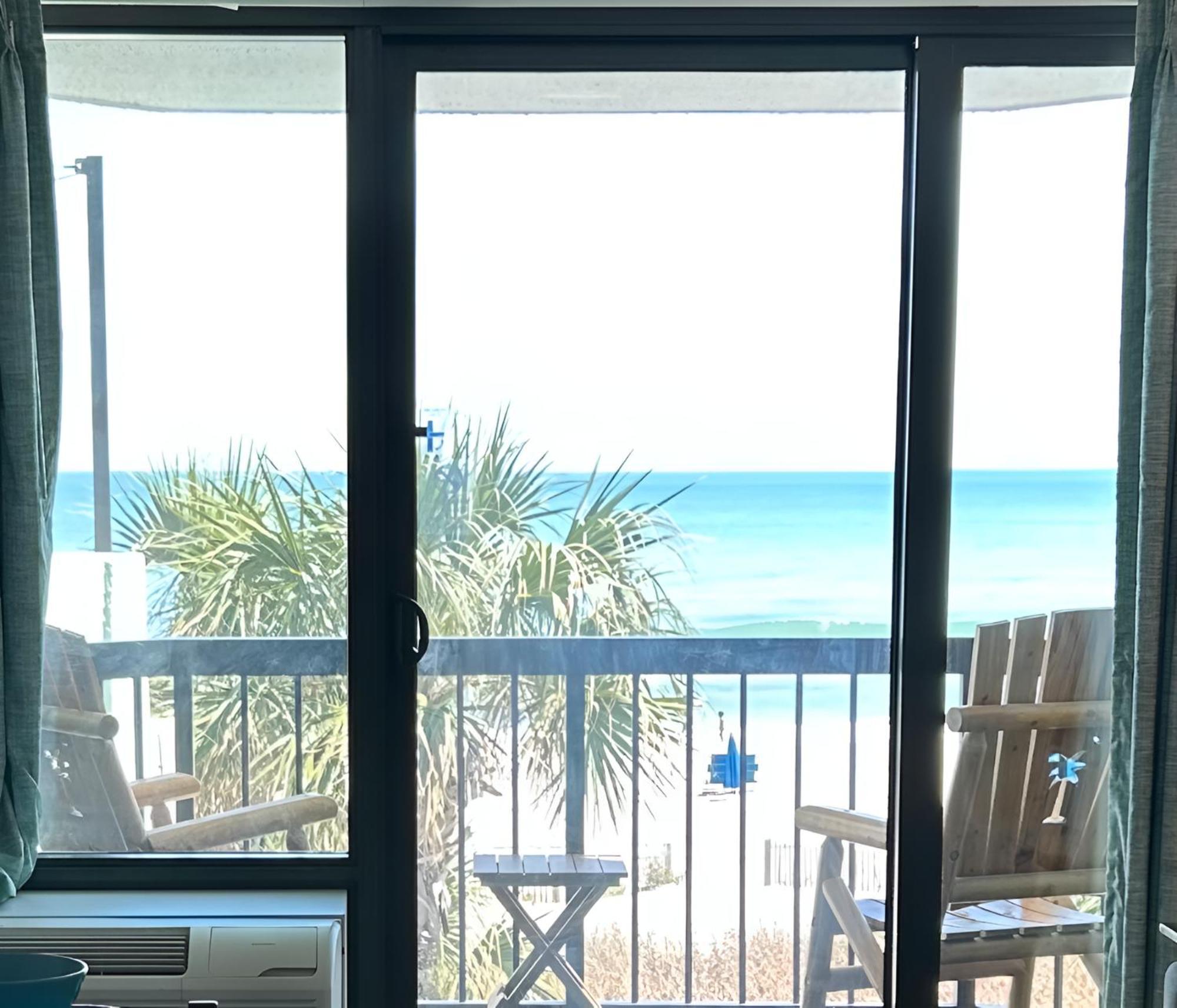 Flip Flop At Compass Cove Aparthotel