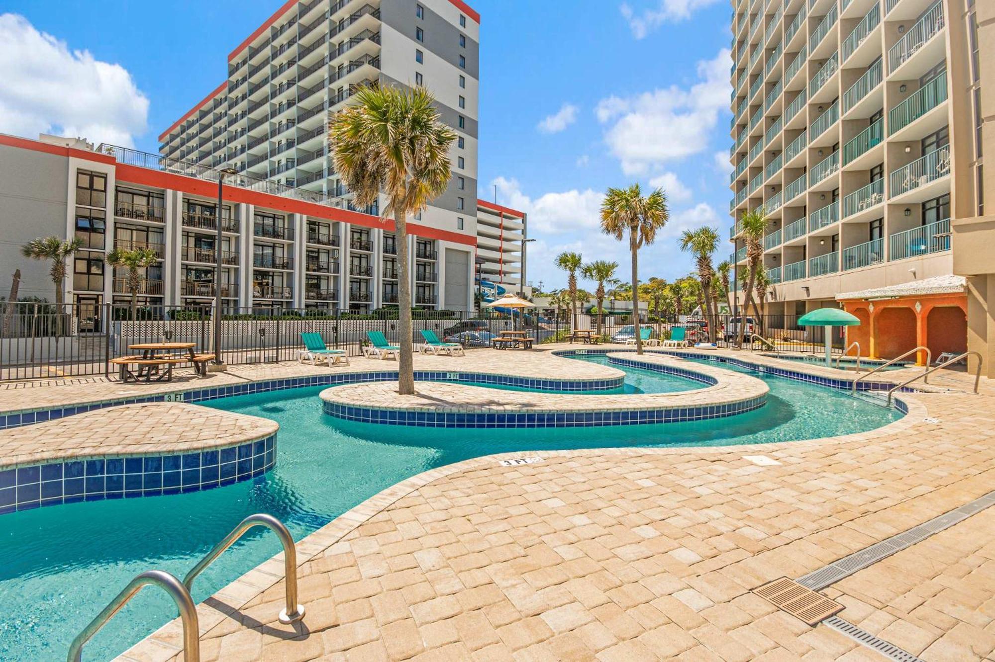 *see Dolphins From Your Balcony*queen Beds*pools*hot Tubs++*h232