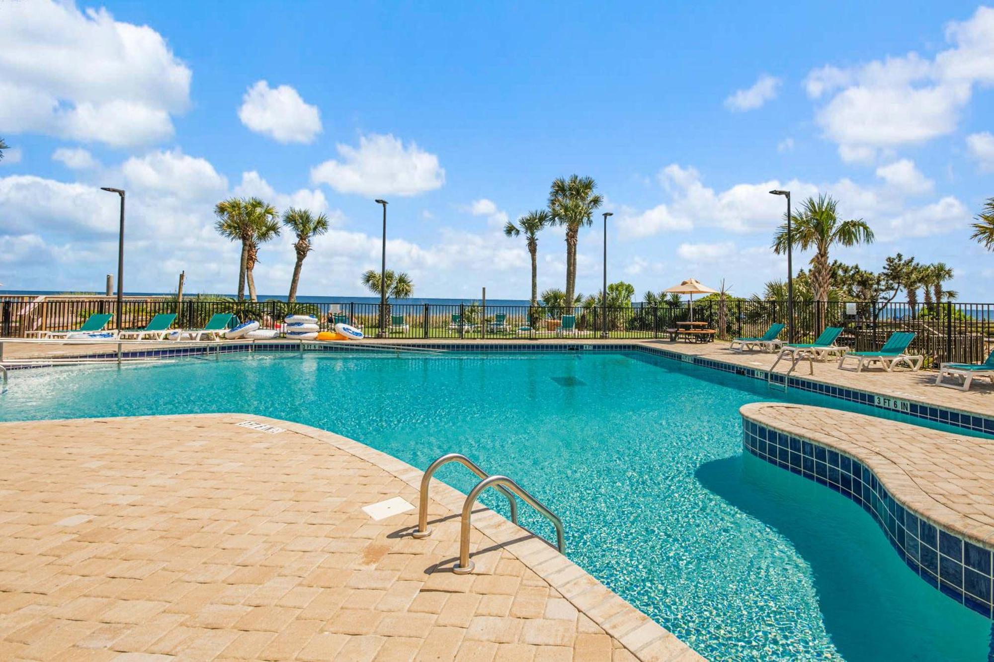 Holiday home *updated Family Escape*pools, Hot Tubs,